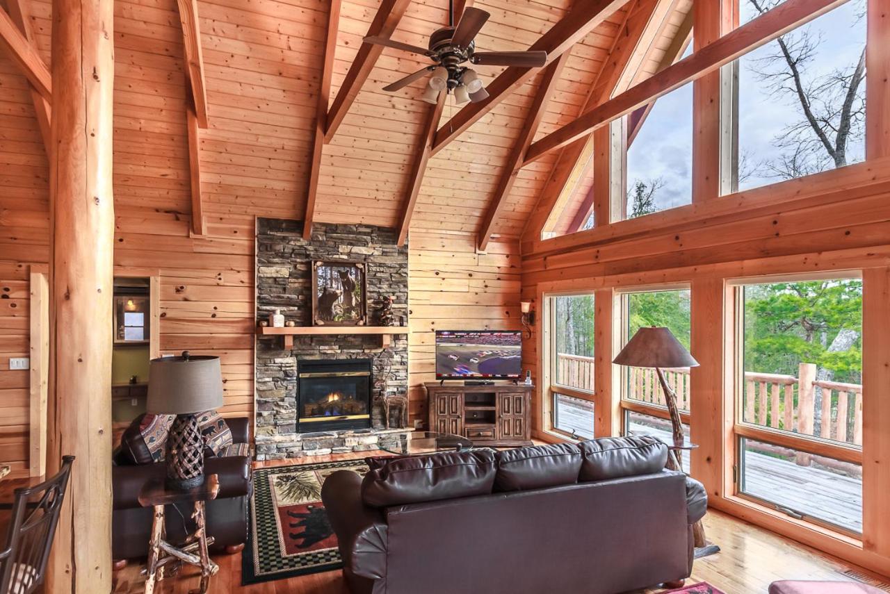 Pinnacle View Lodge by Stony Brook Cabins