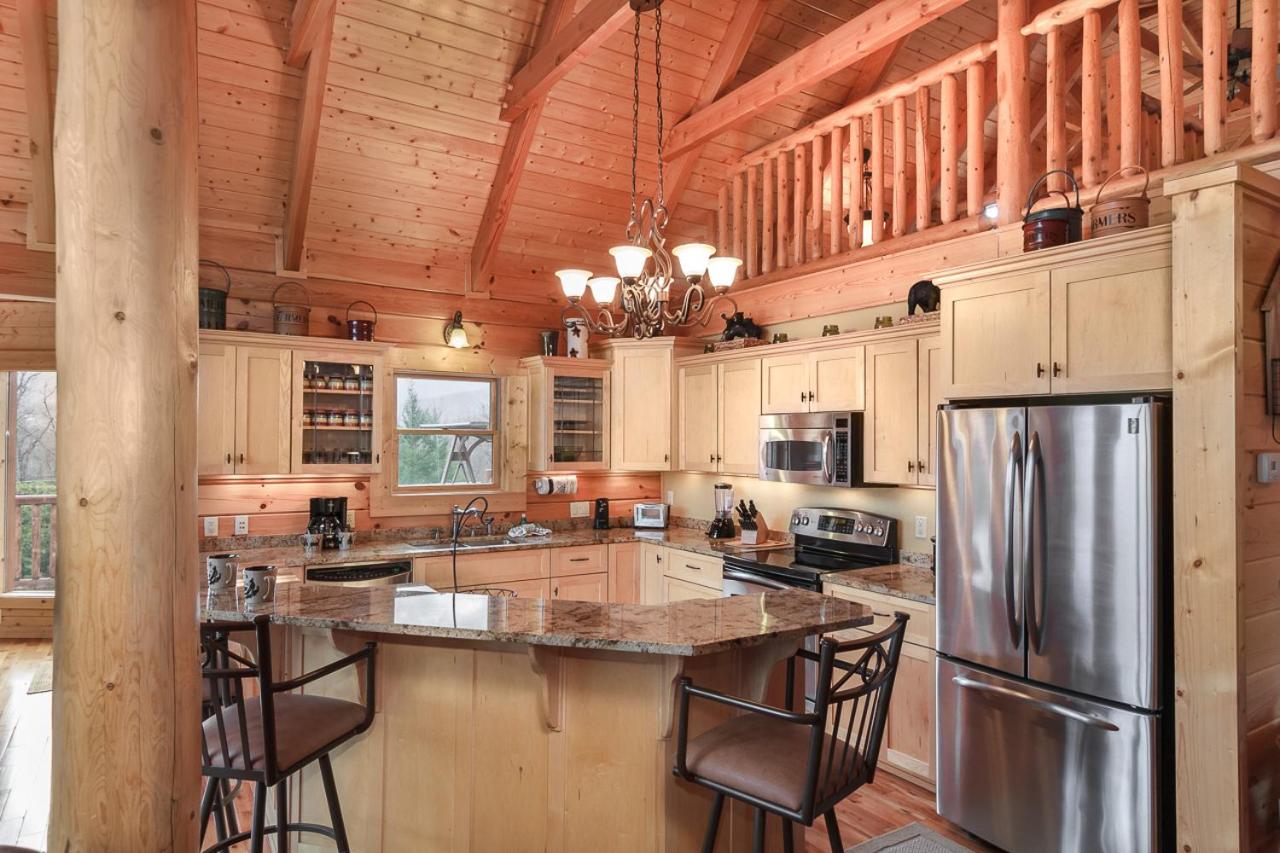 Pinnacle View Lodge by Stony Brook Cabins