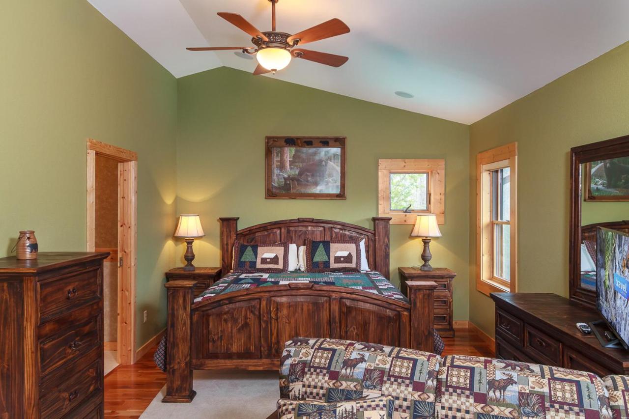 Pinnacle View Lodge by Stony Brook Cabins