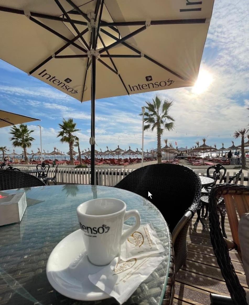 Dona Elegant Beach Apartment