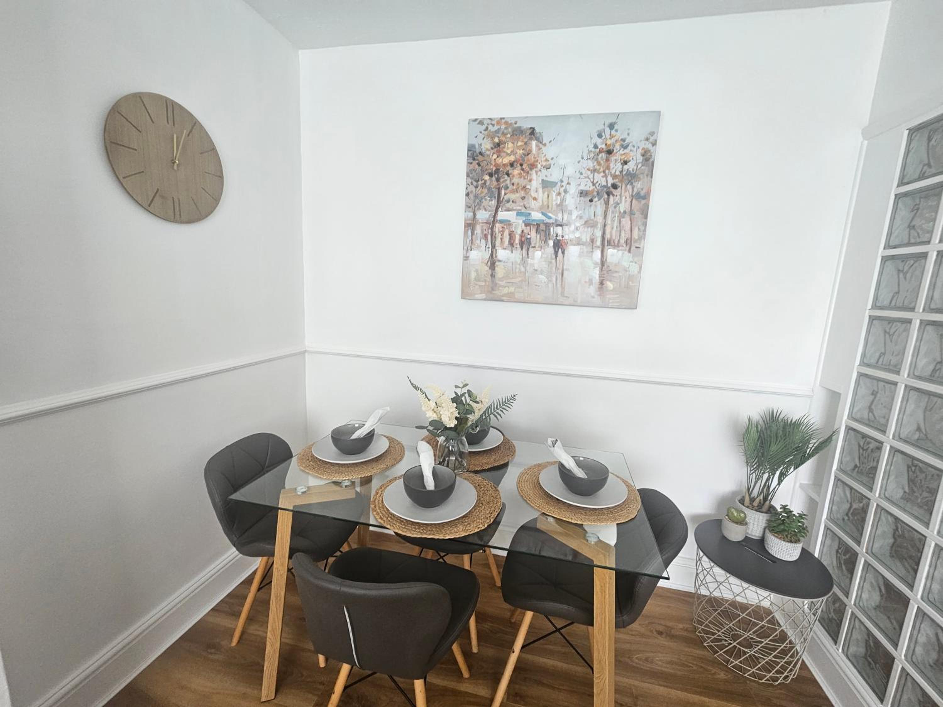 St Albans City Stays - Near Luton Airport - St Albans Abbey & City Train station - Close to London- Harry Potter World - The Odyssey Cinema - Abbey Cathedr
