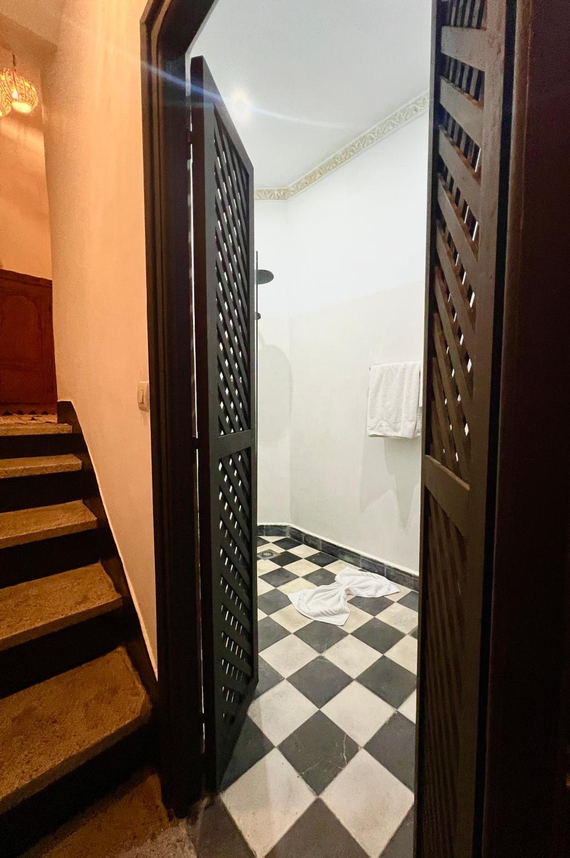 Riad New Moon