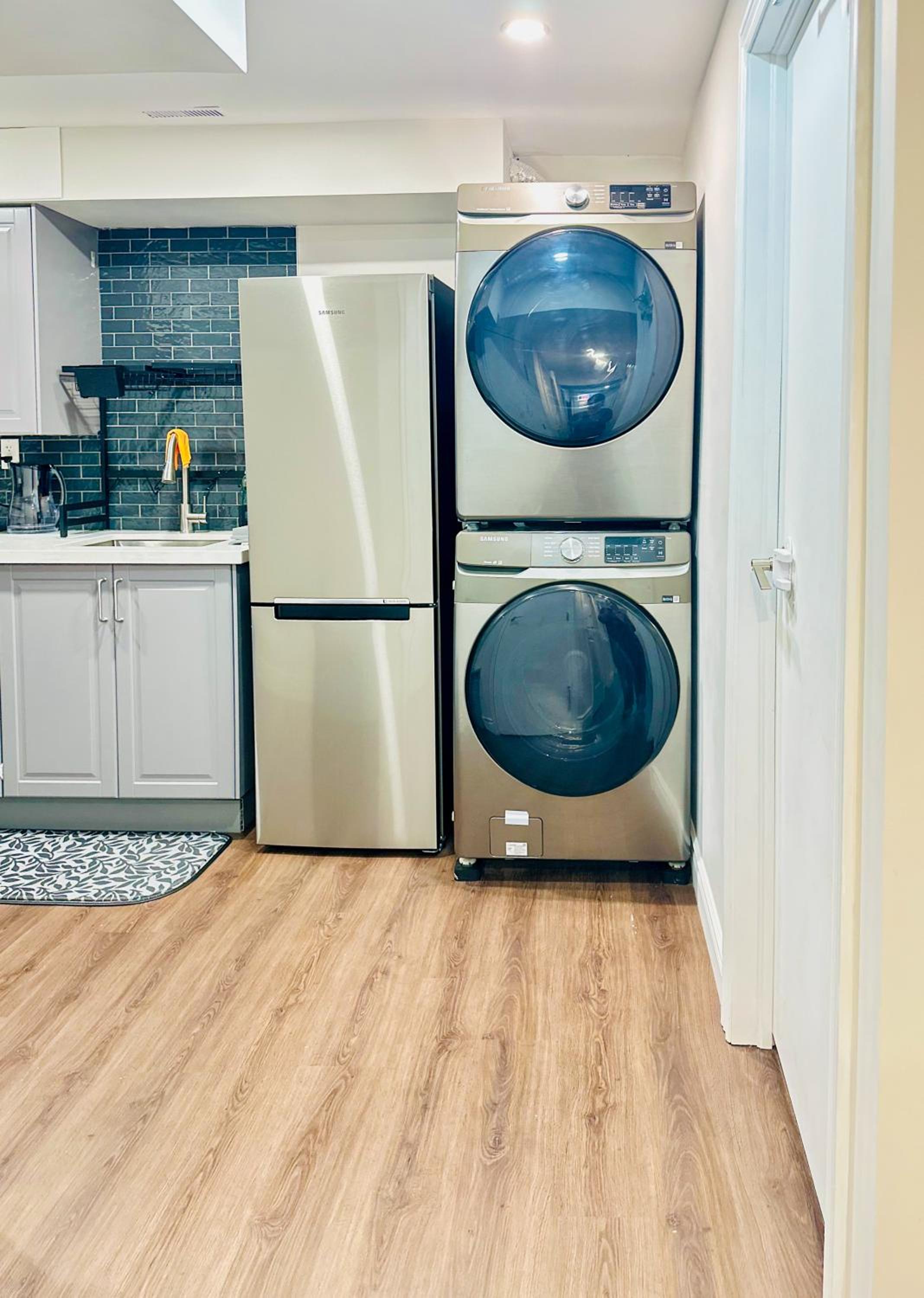 Spacious 2 Bedroom 1 bath Mississauga Basement Apartment