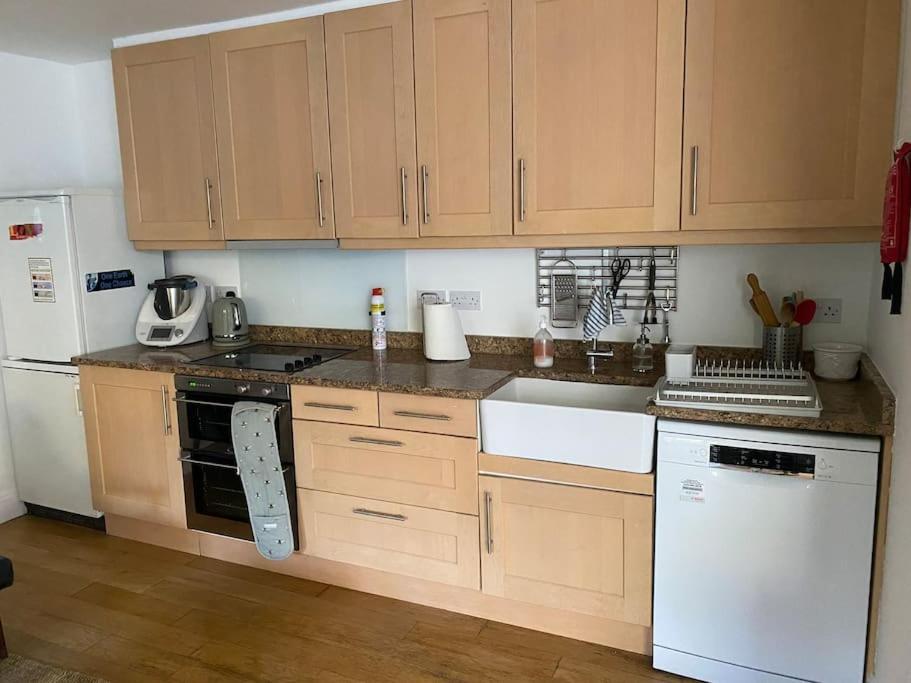 Spacious and light West London basement flat