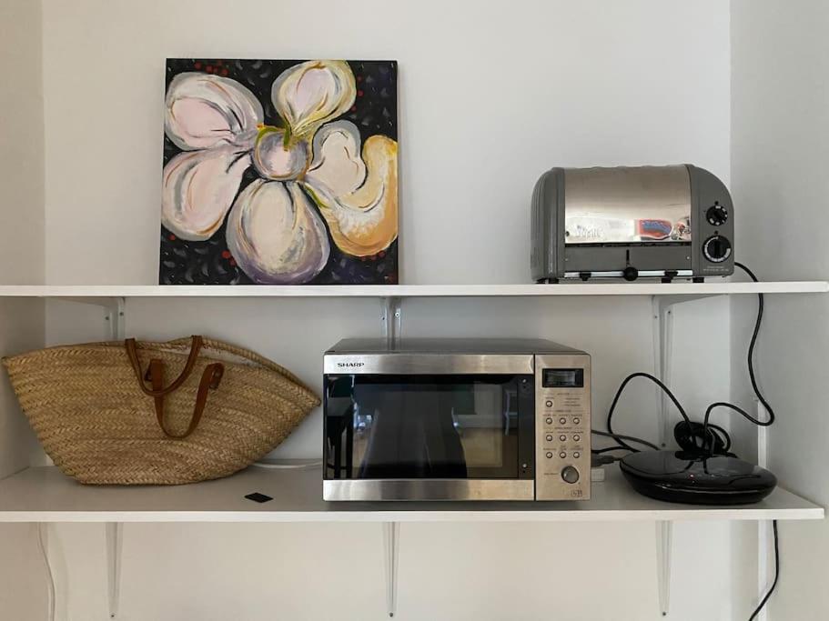 Spacious and light West London basement flat