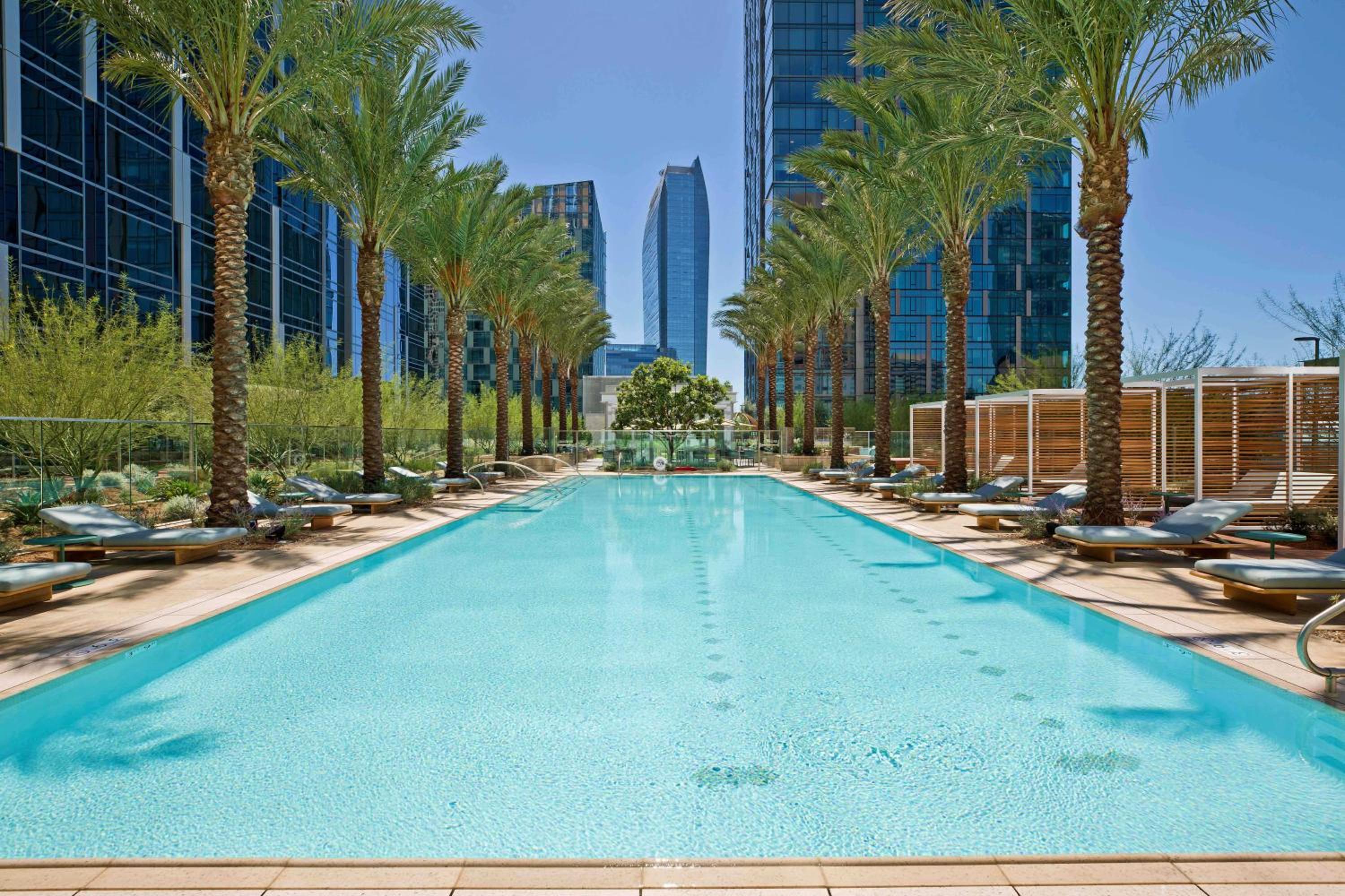 Lavish High-Rise 2bed Apt in the Hearth of Downtown LA