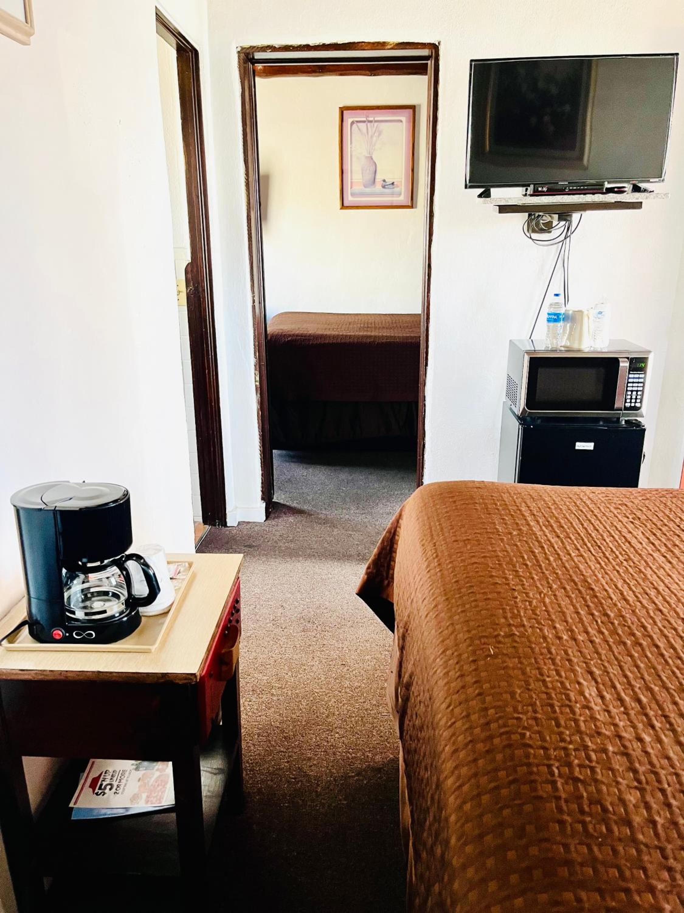 Cottonwood Court Motel