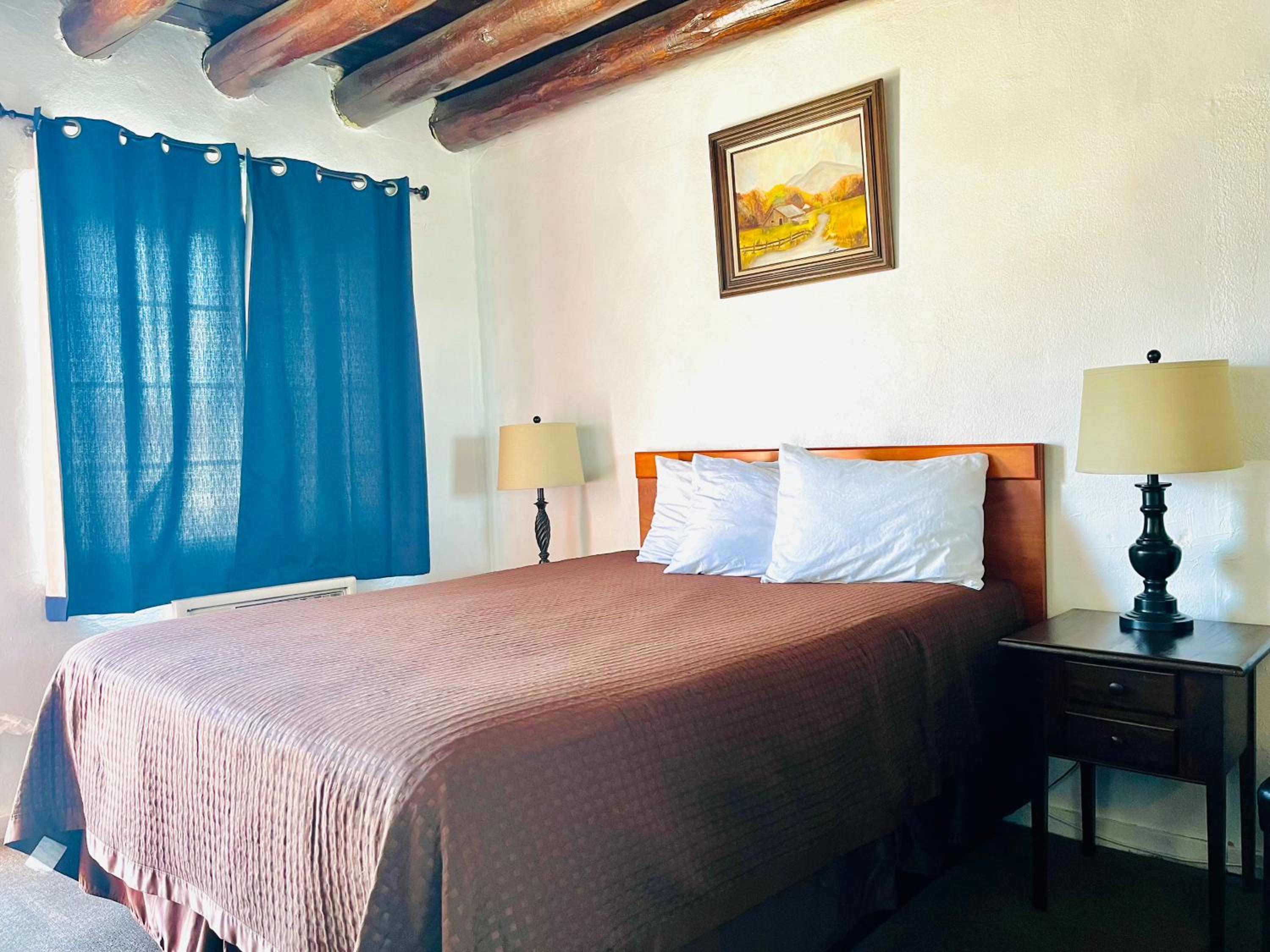 Cottonwood Court Motel