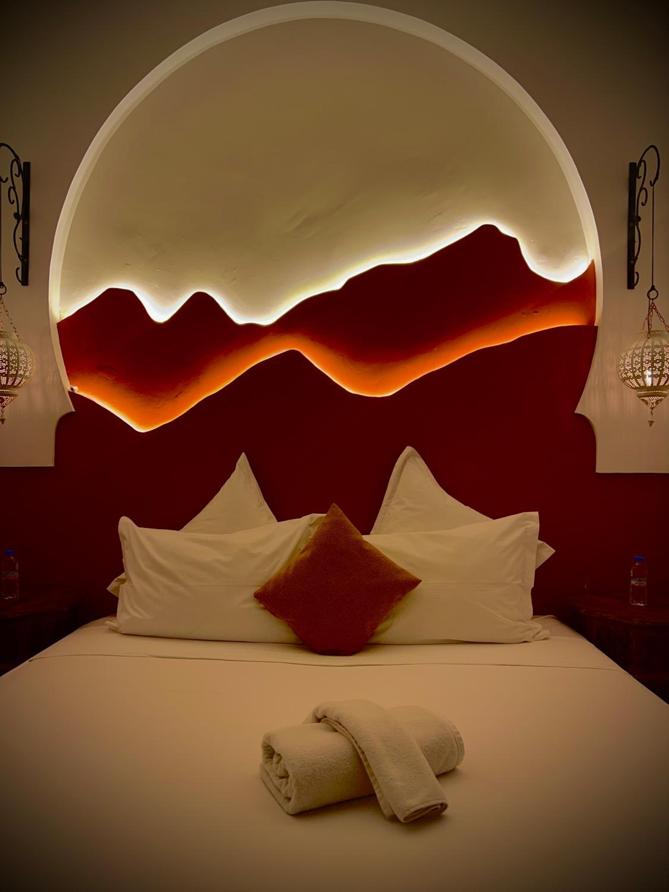 Riad New Moon