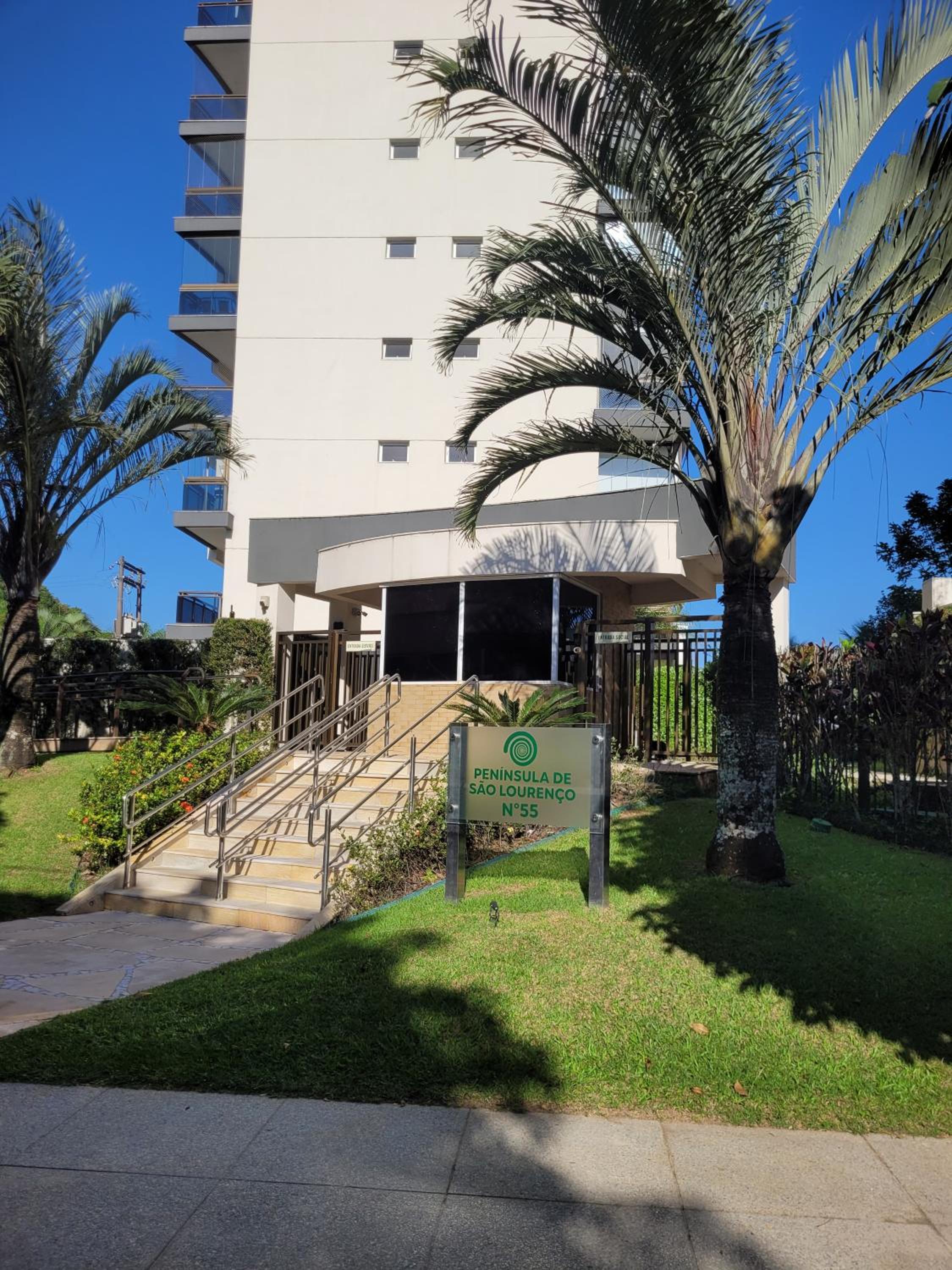 Apartamento pé na areia São Lourenço