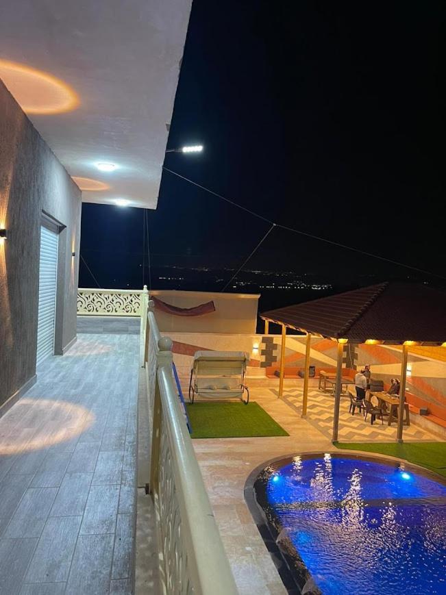 La Luna Villa