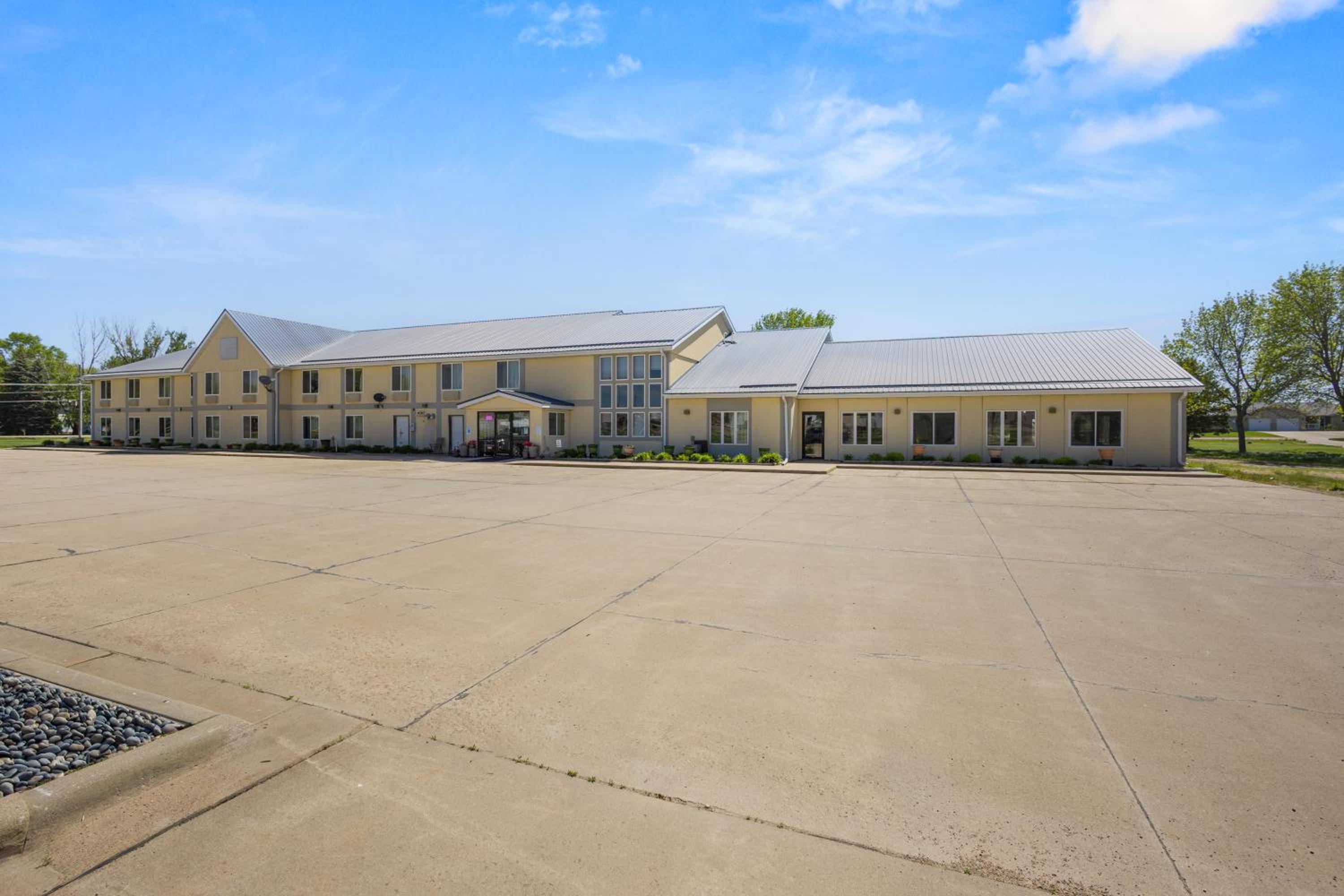 Hotel De Smet Super Deluxe Inn & suites