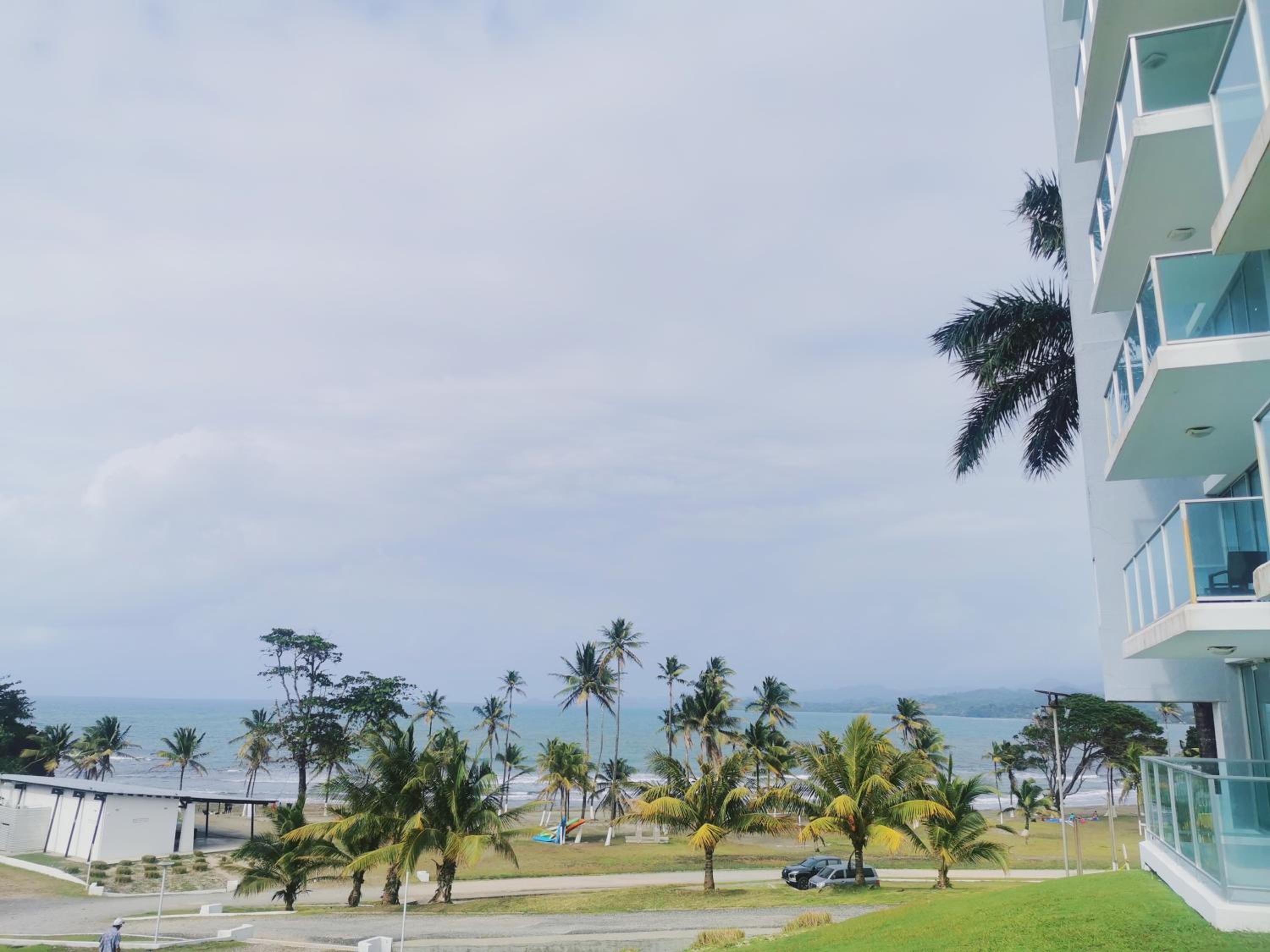 Cómodo Apartamento con vista al Mar y piscina
