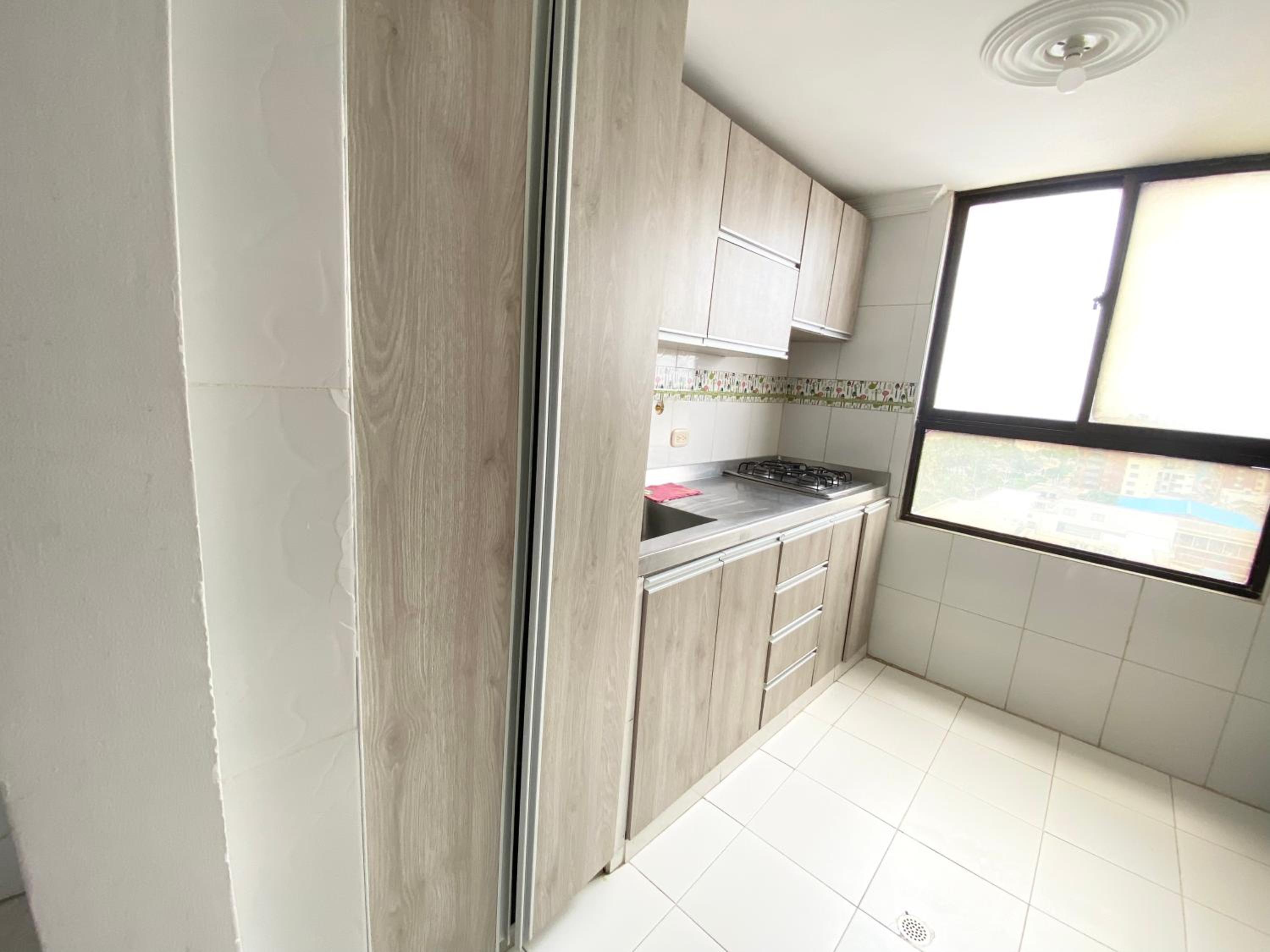 RH04 Espectacular apto edificio frente a la playa, 2 habitaciones, bien iluminado y espacioso - Property Image 4