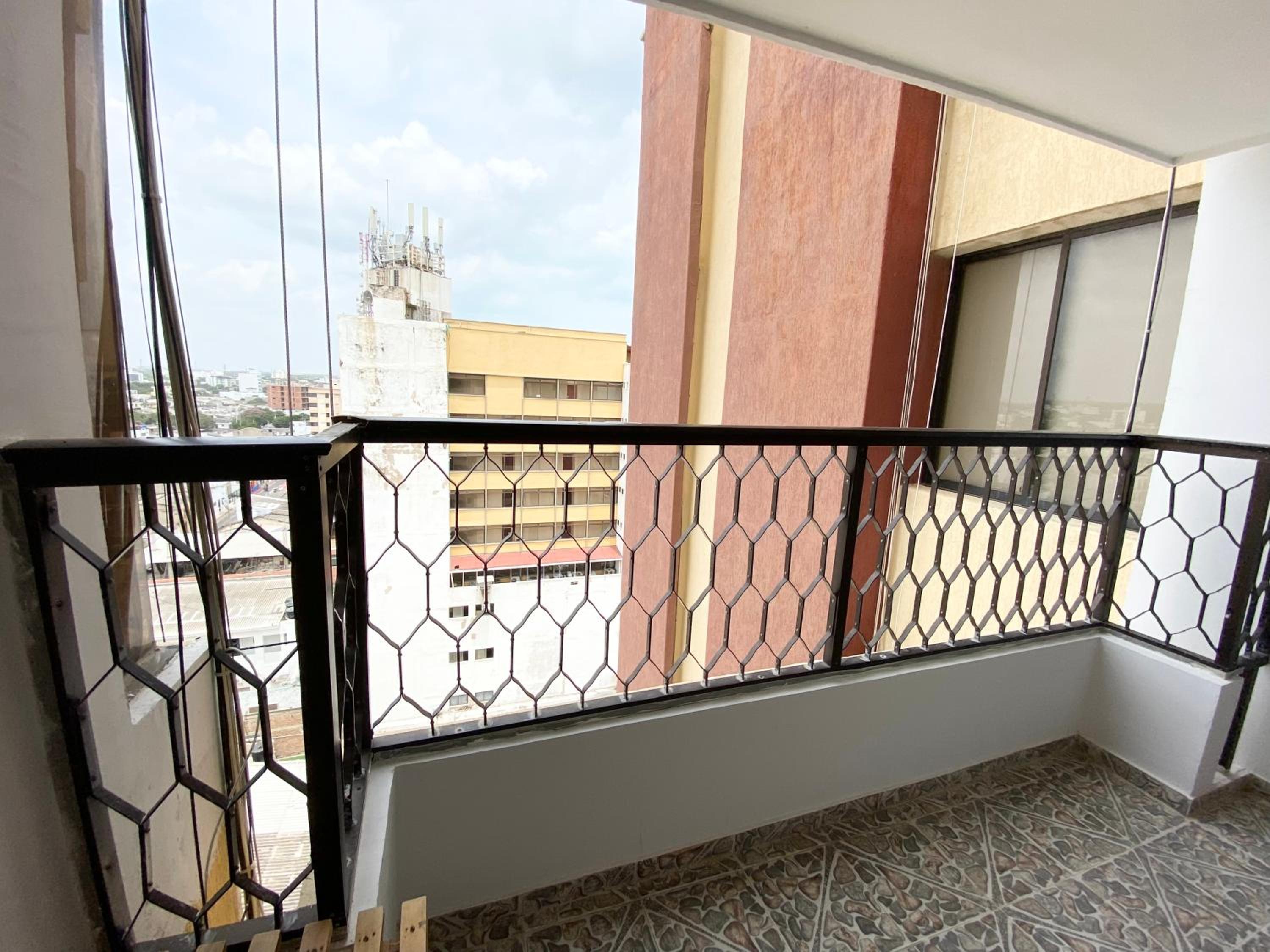 RH04 Espectacular apto edificio frente a la playa, 2 habitaciones, bien iluminado y espacioso - Property Image 22