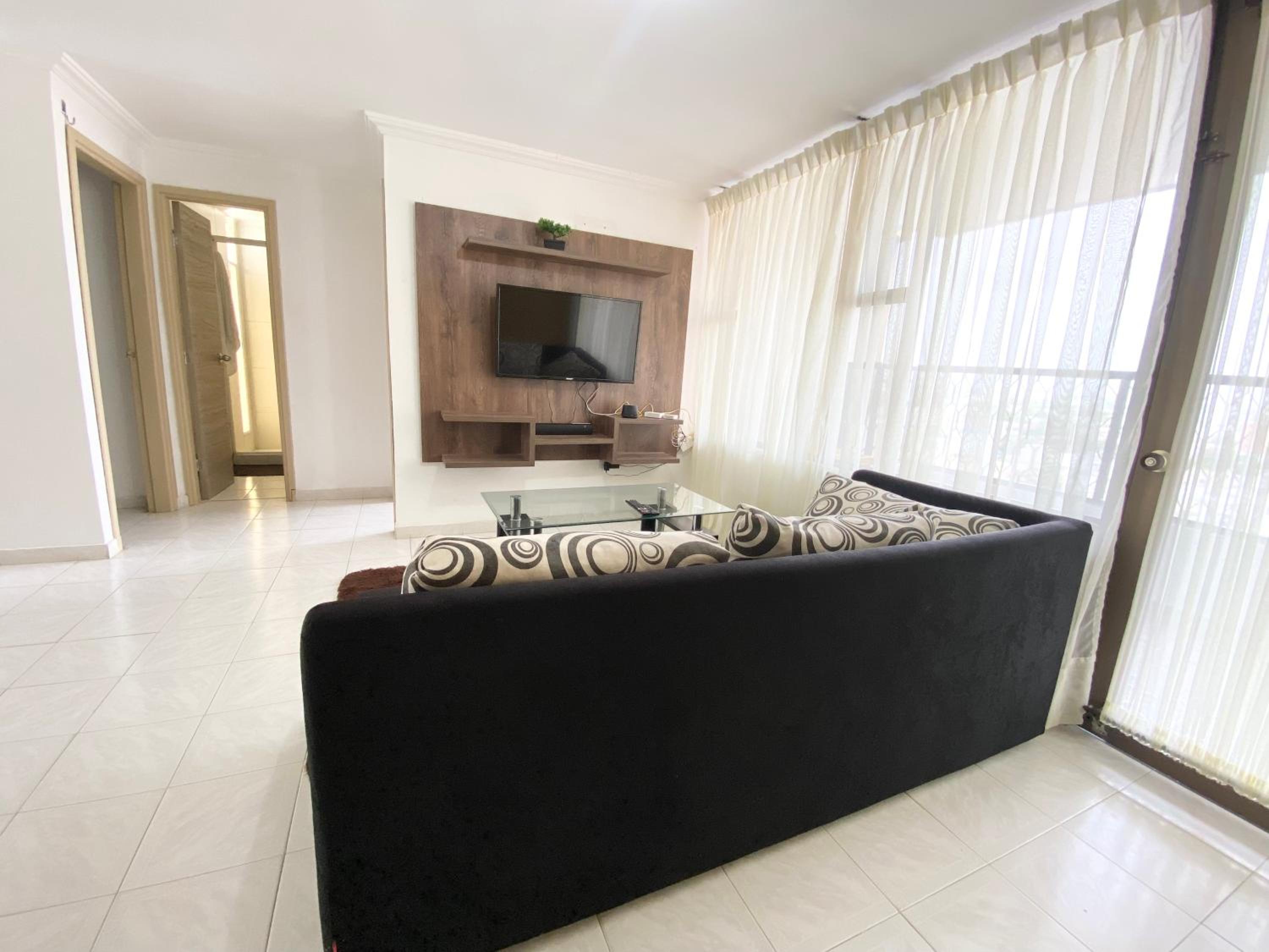 RH04 Espectacular apto edificio frente a la playa, 2 habitaciones, bien iluminado y espacioso - Property Image 25