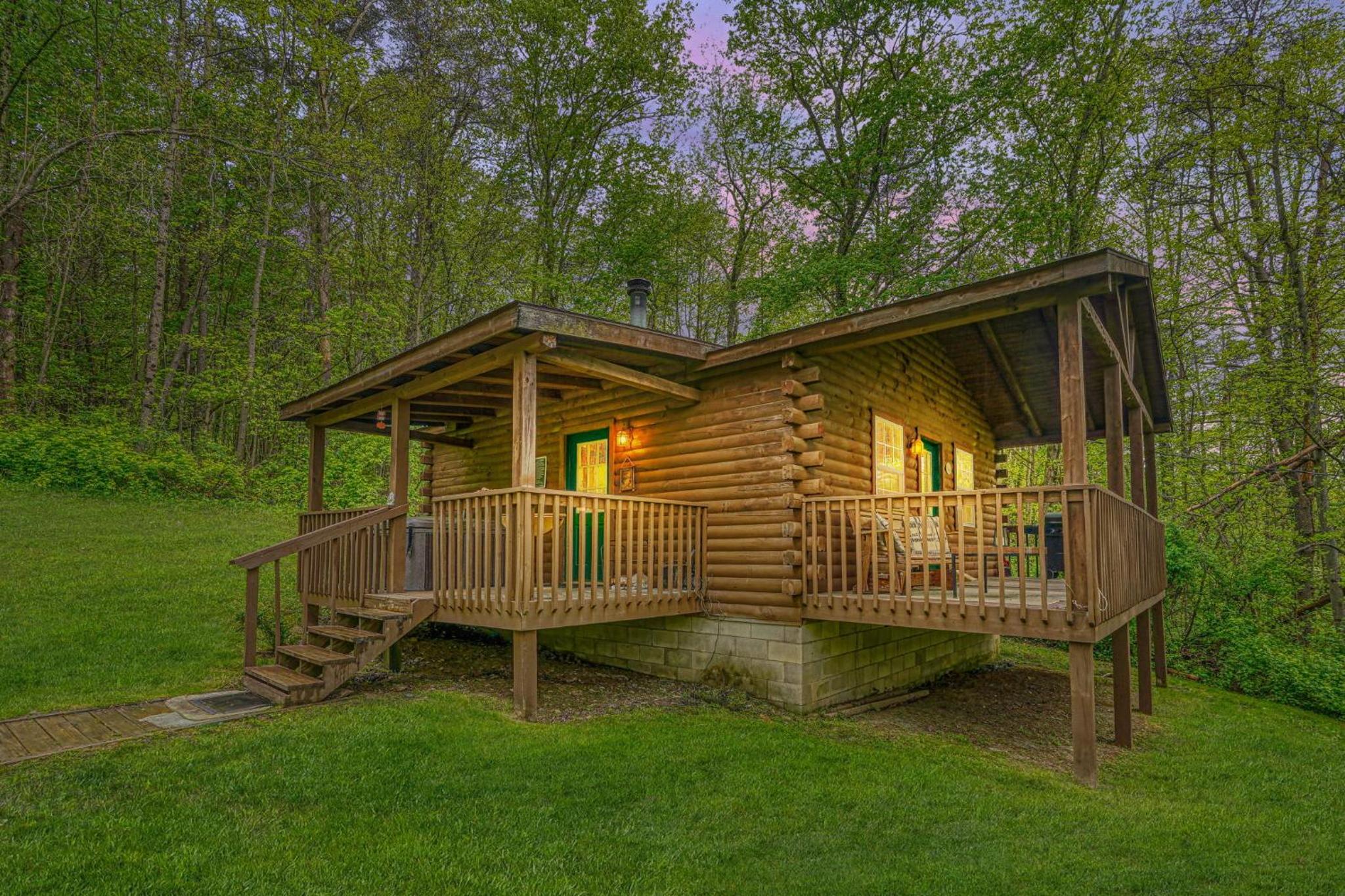 Hotel Blue Rose Cabins - Rosebud Cabin - Image 1