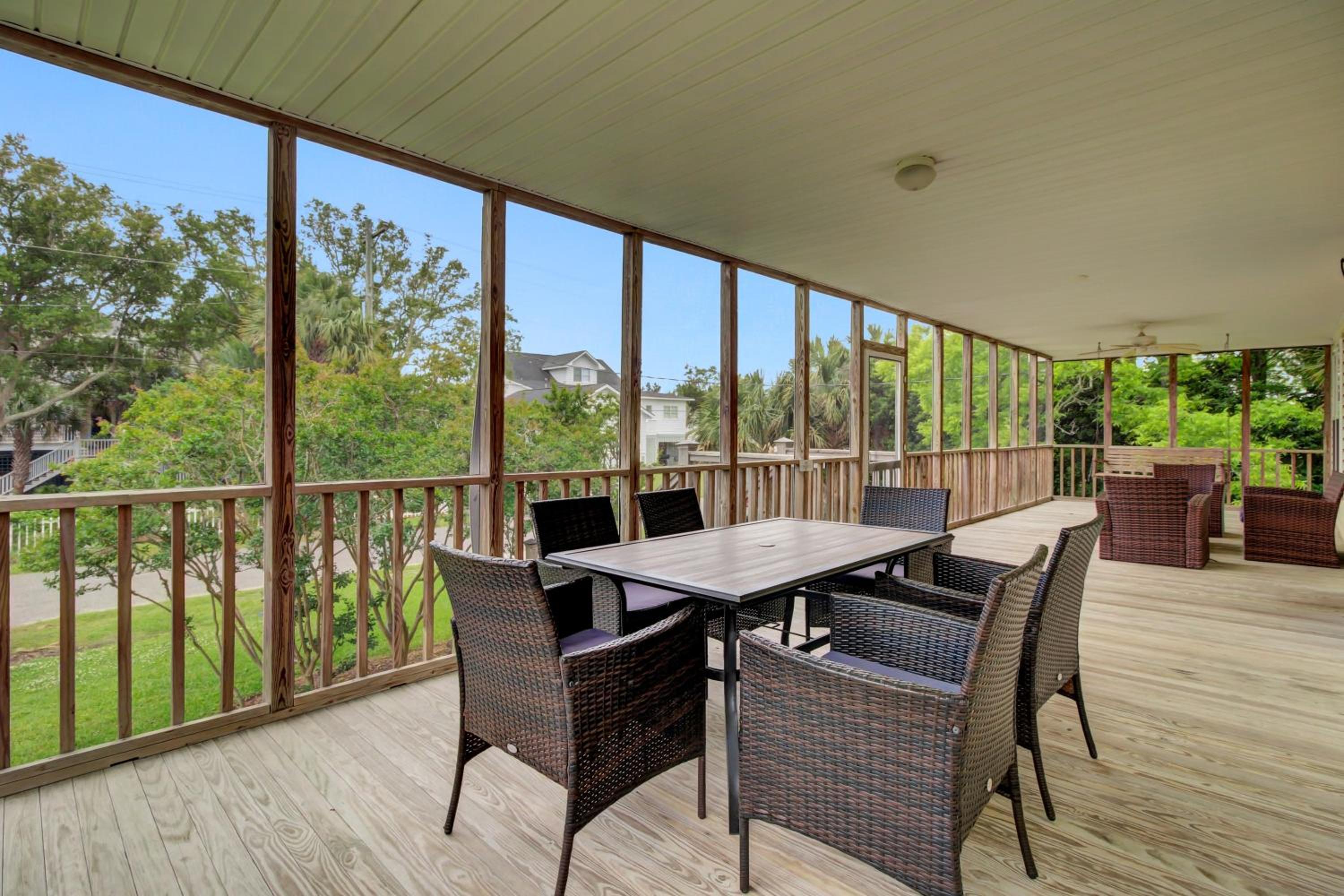 Ion by AvantStay Walk to Beach Dining Shopping Central Location Deck