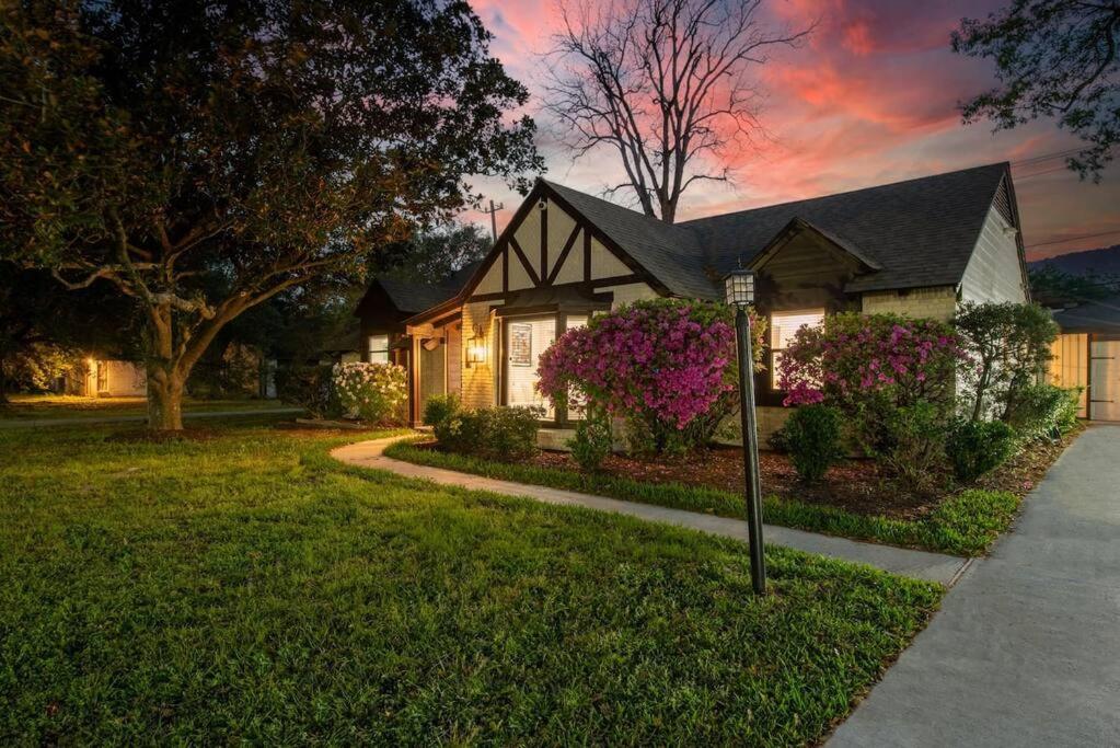 Western Oaks Retreat