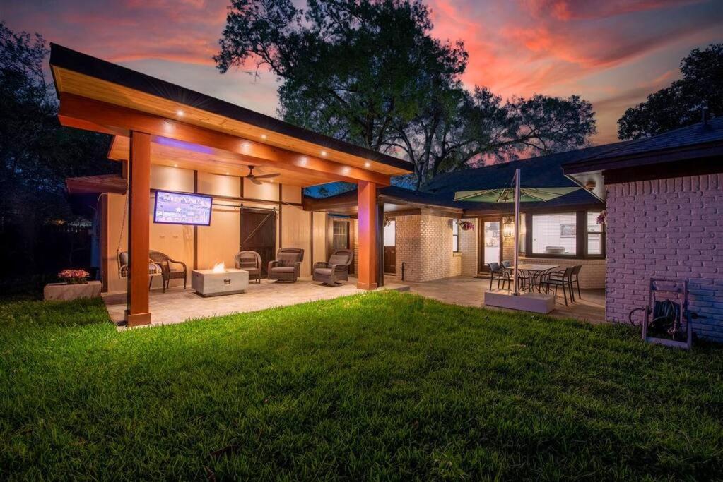Western Oaks Retreat