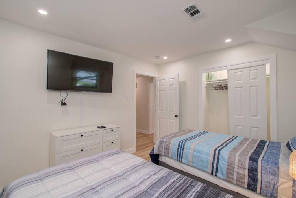 Western Oaks Retreat