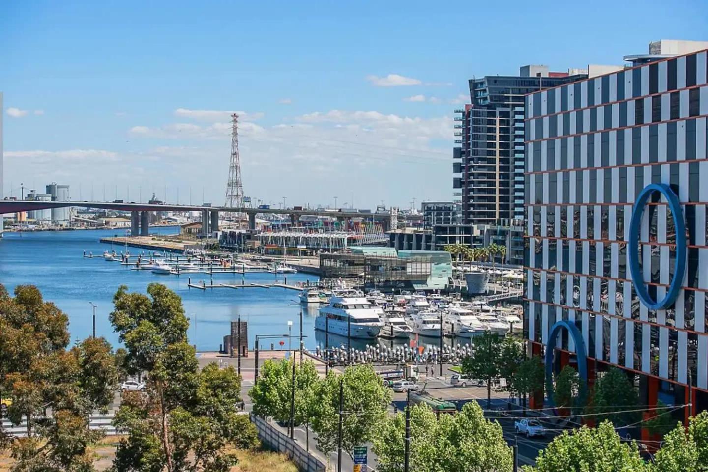 VAQUAY Soho In Docklands
