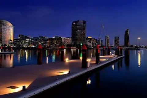 VAQUAY Soho In Docklands