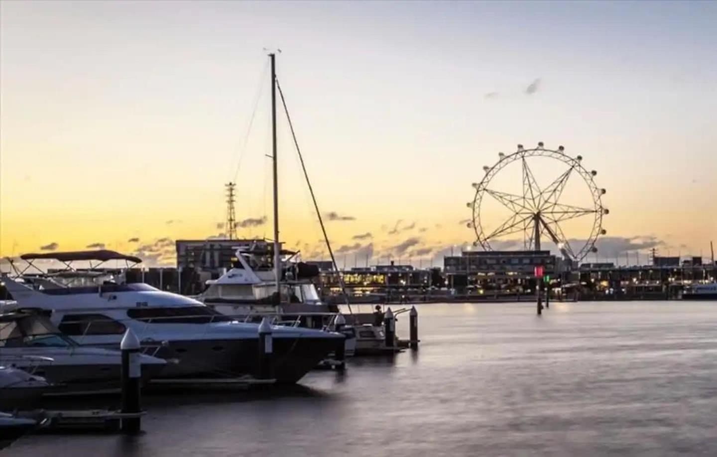 VAQUAY Soho In Docklands