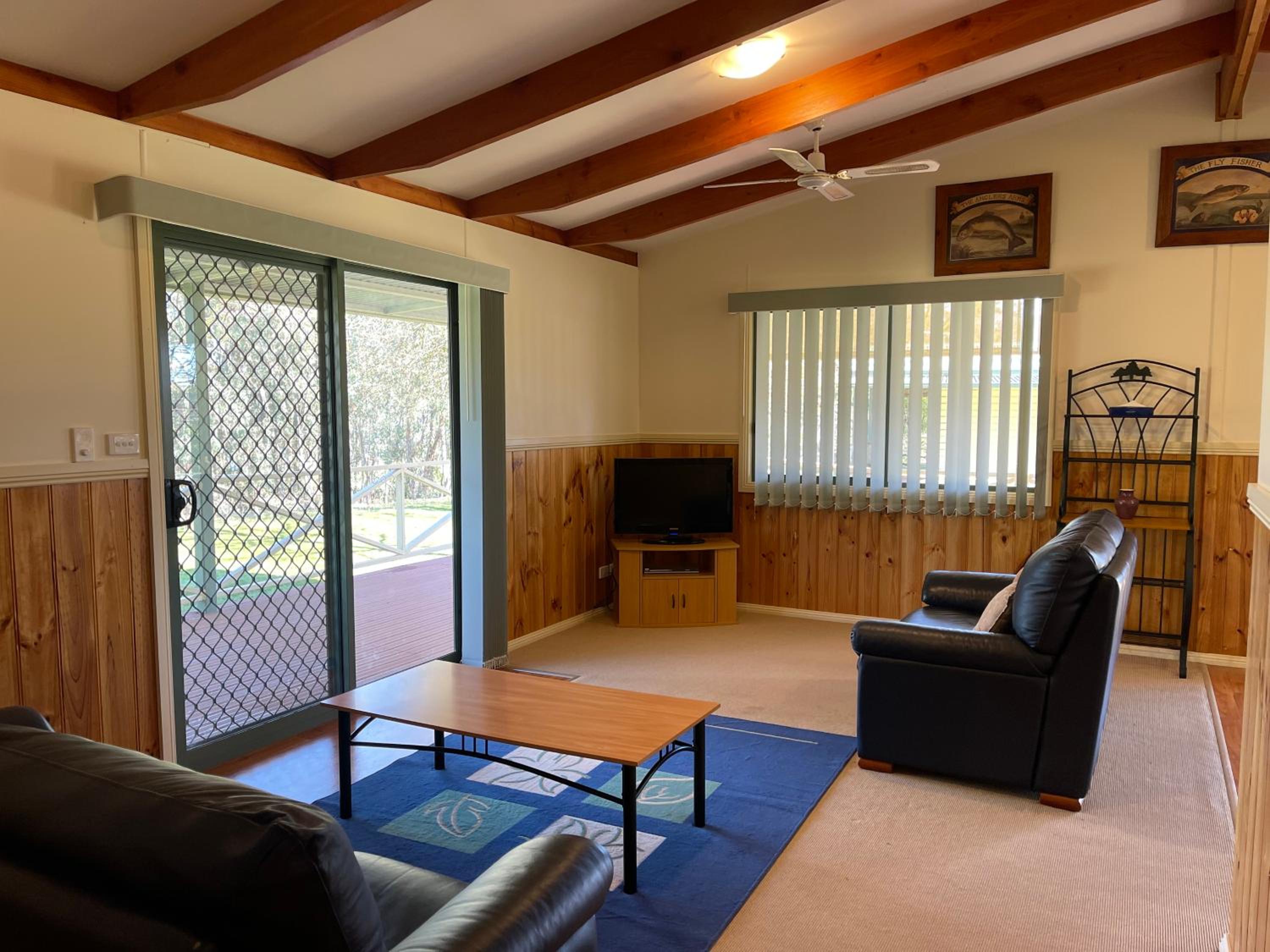 Kismet Riverside Lodge