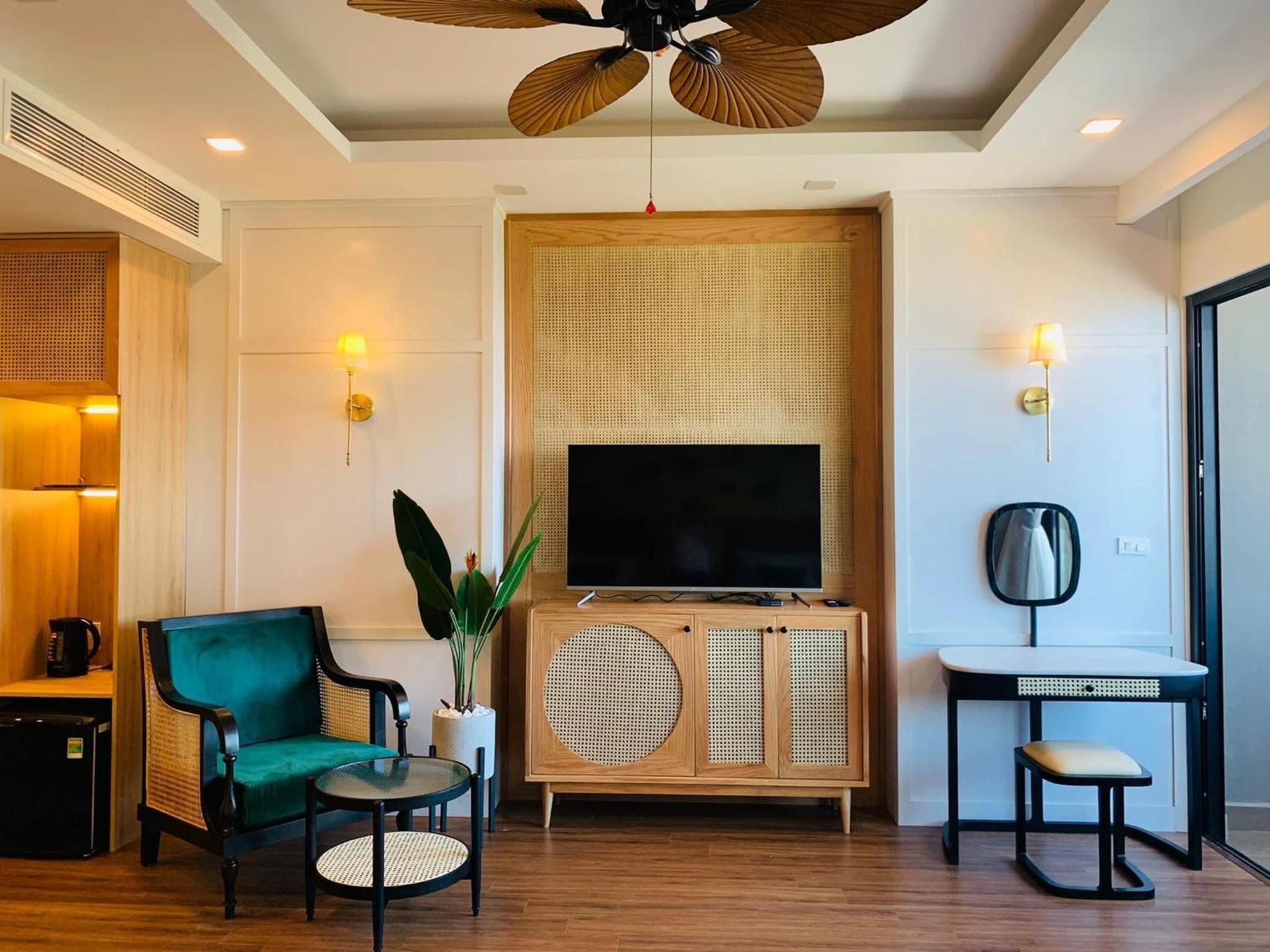 FLC Sea Tower Quy Nhơn-Căn Hộ Du Lịch Mặt Tiền Biển-Đông Apartment view 5