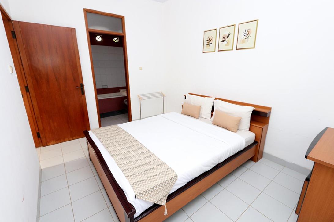 Villa ChavaMinerva Aries Ciater with Private Pool view 2
