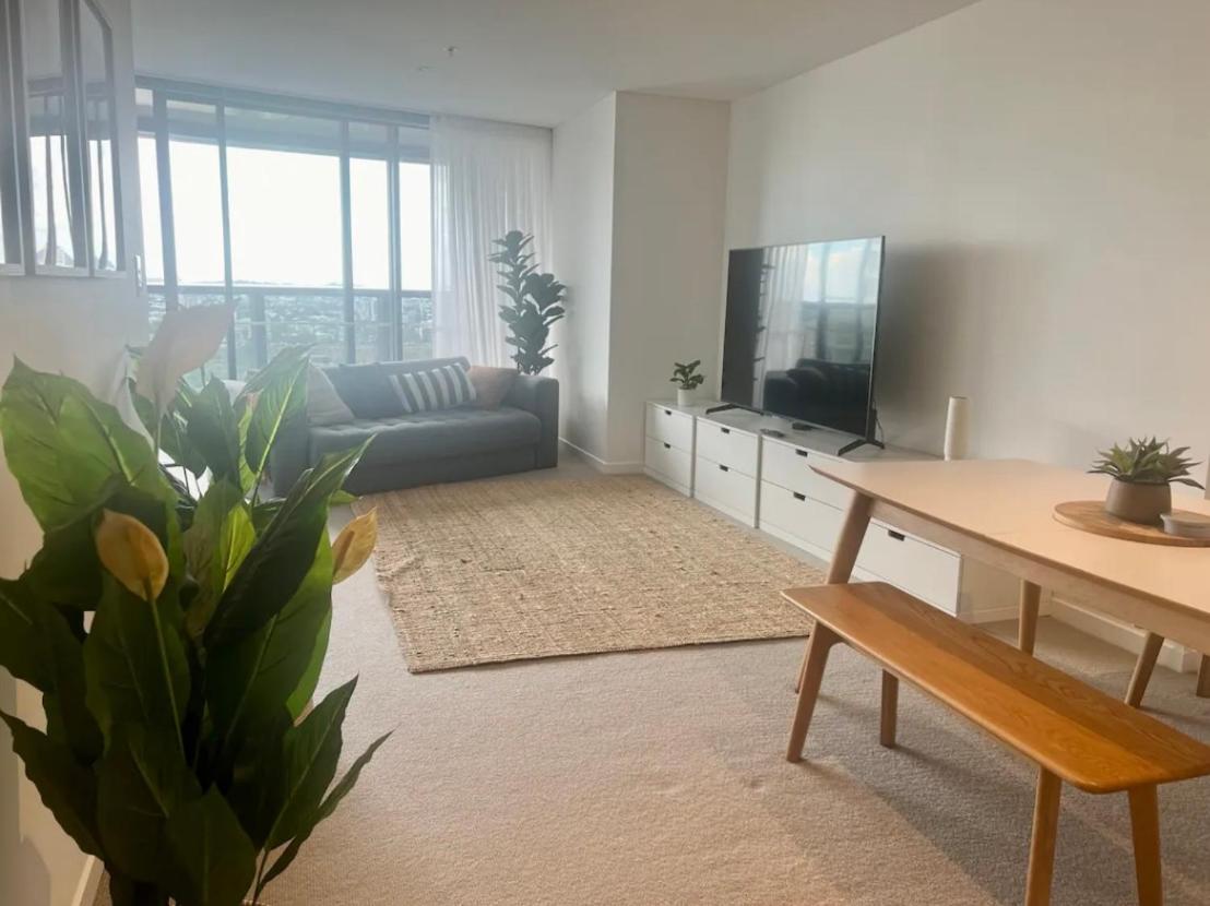 Luxury Stays - Skytower Brisbane L26