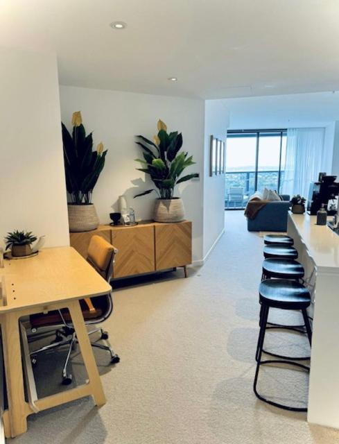 Luxury Stays - Skytower Brisbane L26