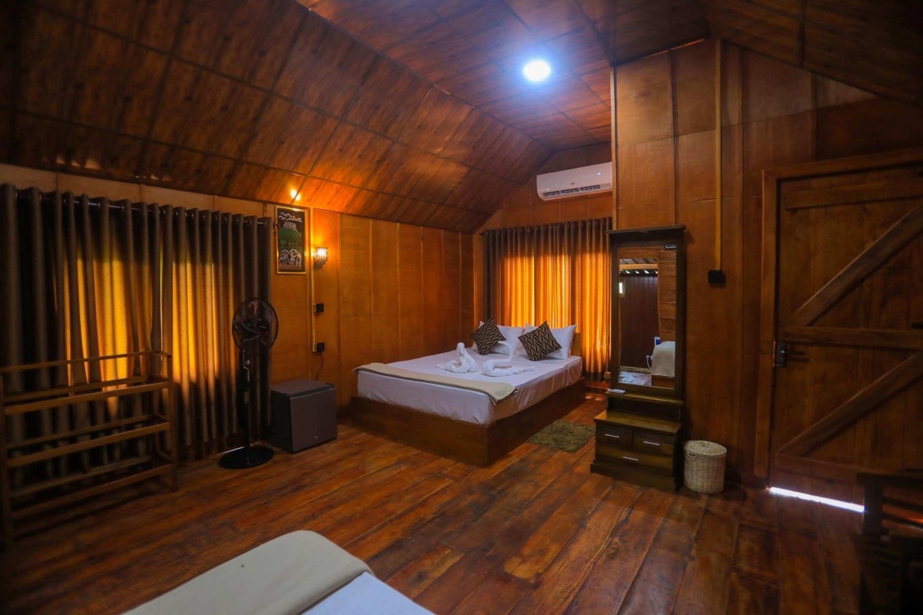 Lion Wood Treehouse