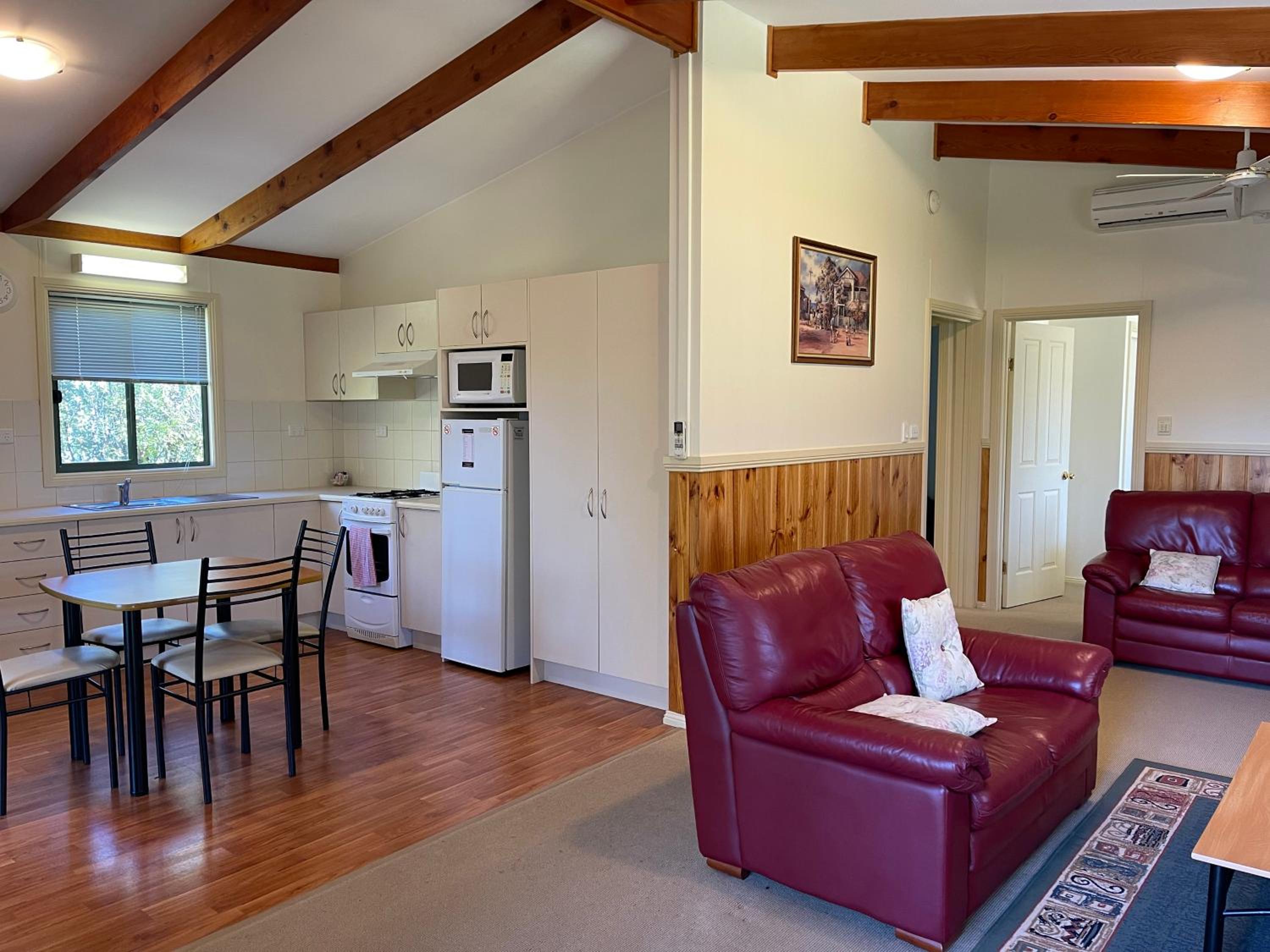 Kismet Riverside Lodge