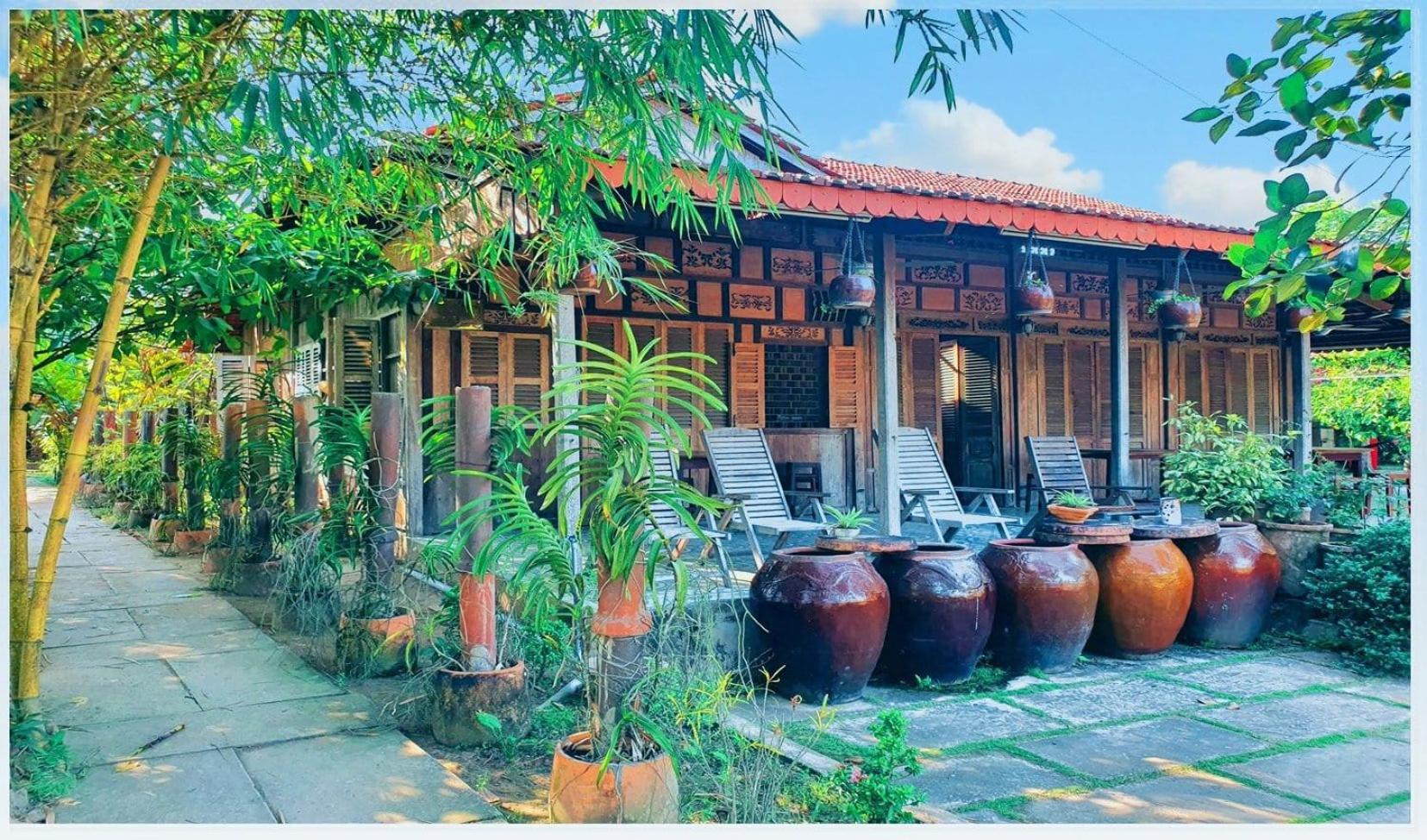 Út Trinh Homestay