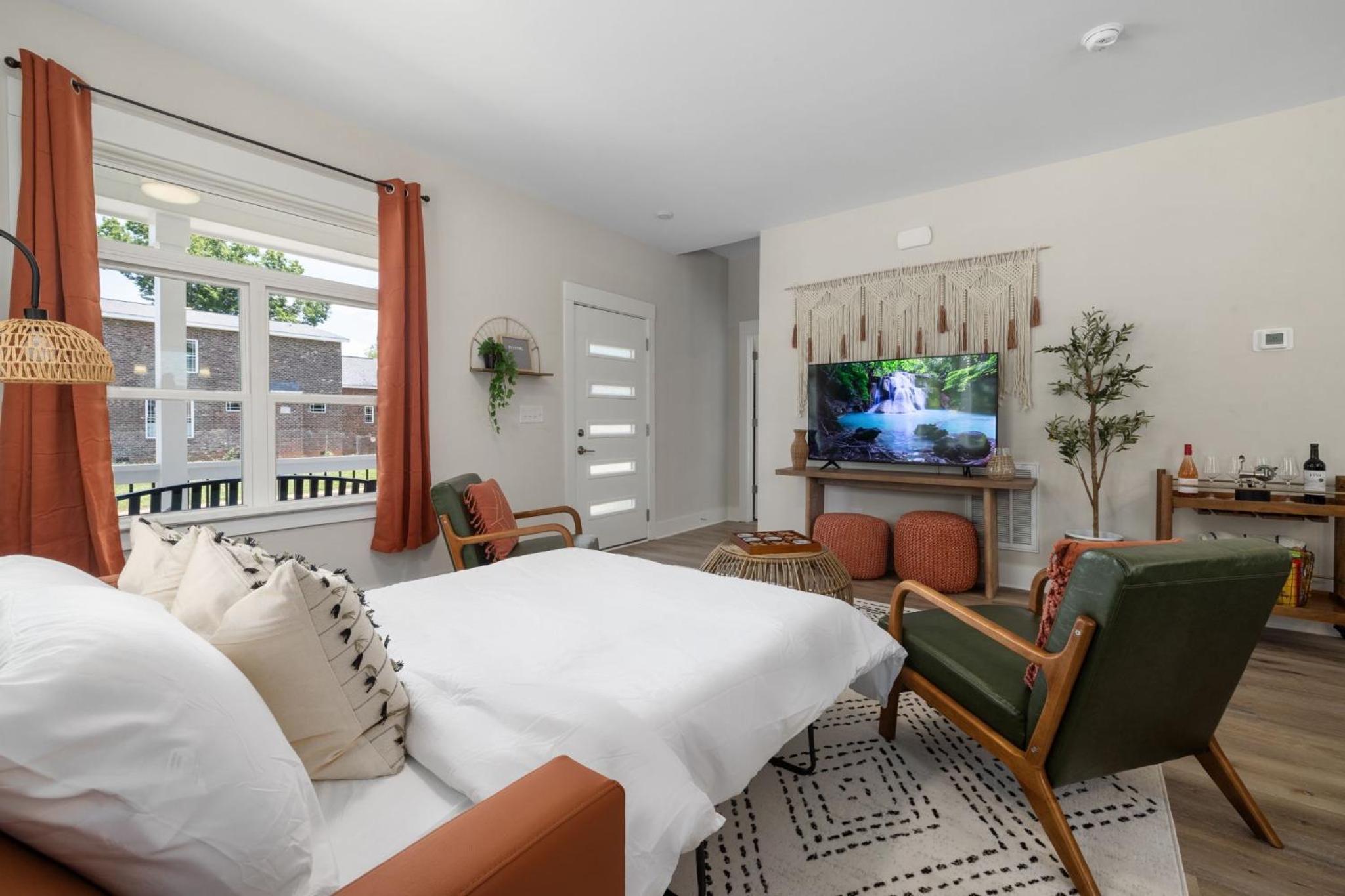 Brand New 4bd - Modern - Prime Location - Spacious view 5