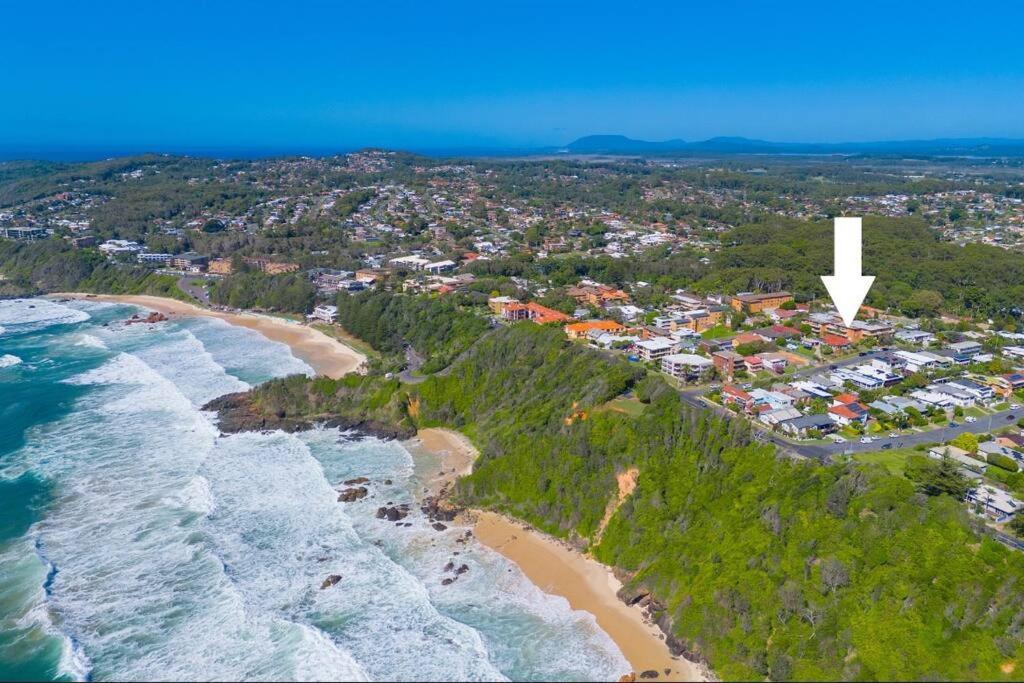 2 Bedroom Coastal getaway with ocean views!