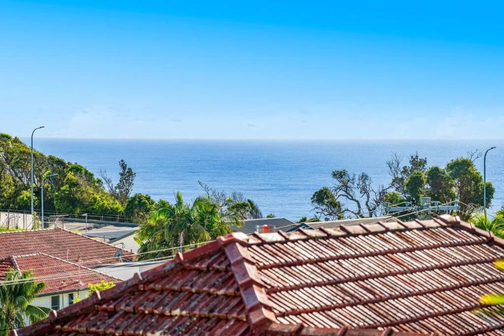 2 Bedroom Coastal getaway with ocean views!