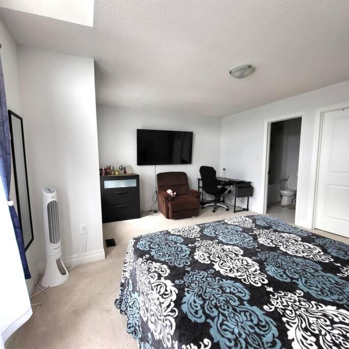 Spacious 4 Bedroom House in Angus