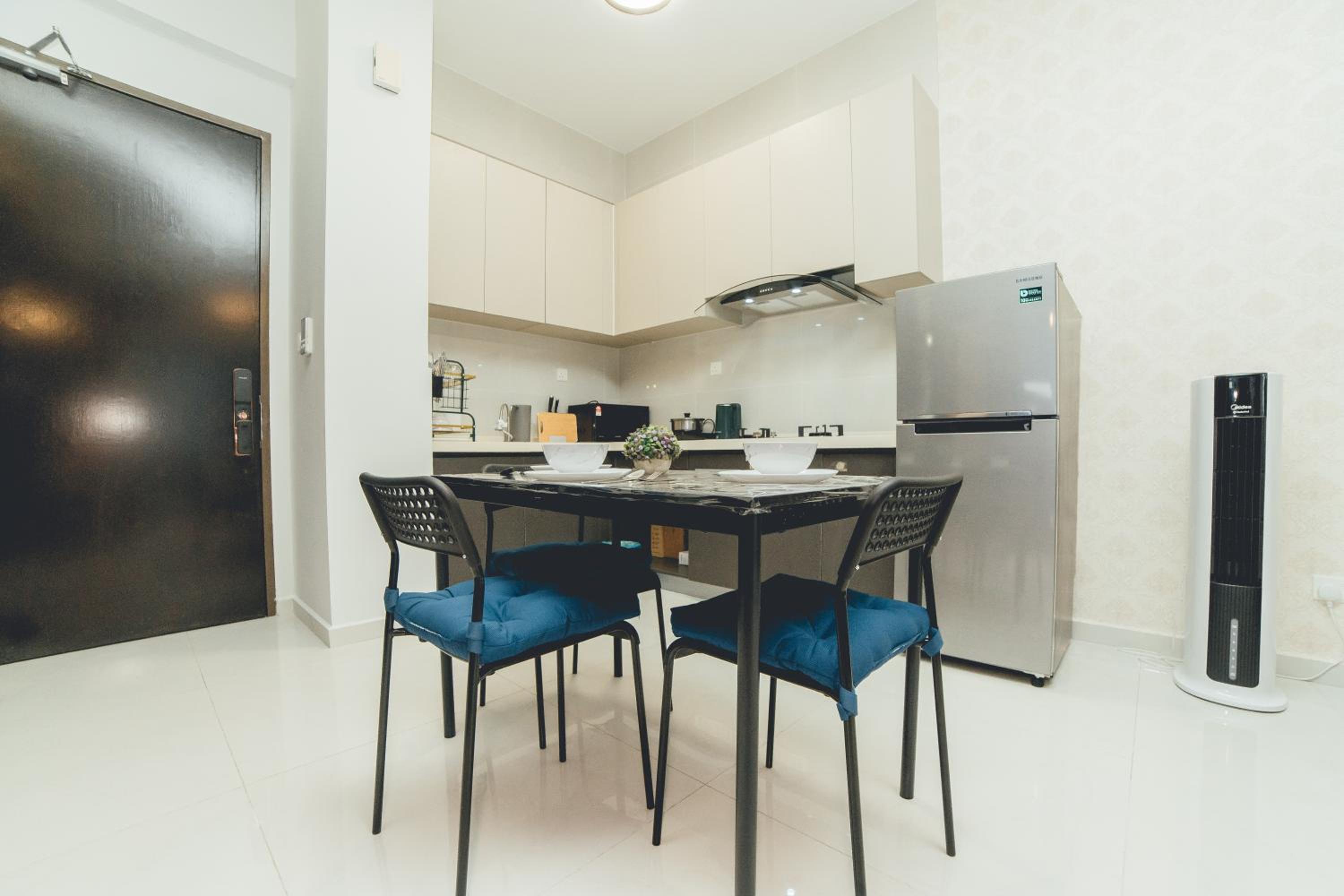 Danga Bay Theme Suite 2BR w Balcony by Our Stay