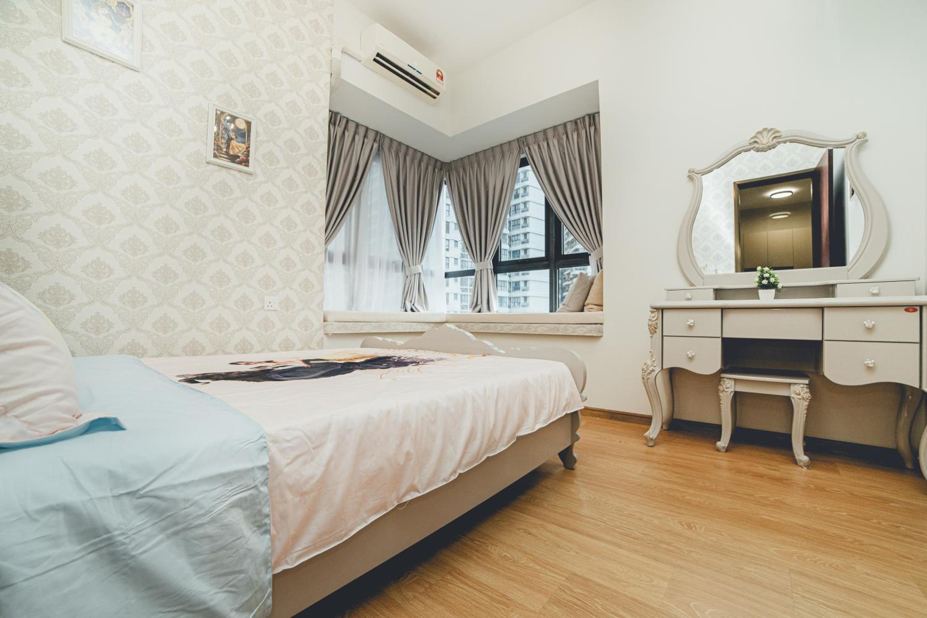 Danga Bay Theme Suite 2BR w Balcony by Our Stay