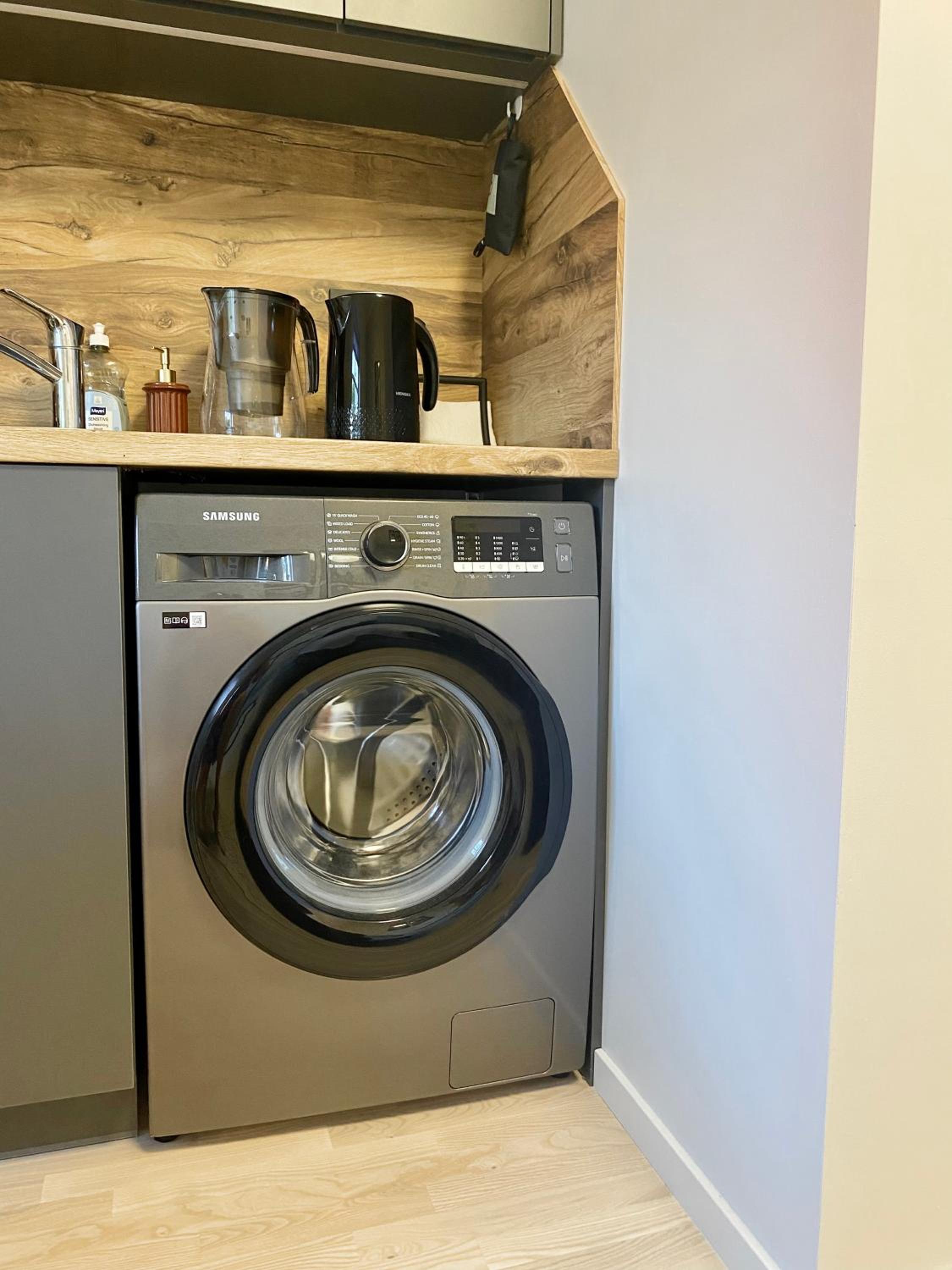 City centre one room apartment