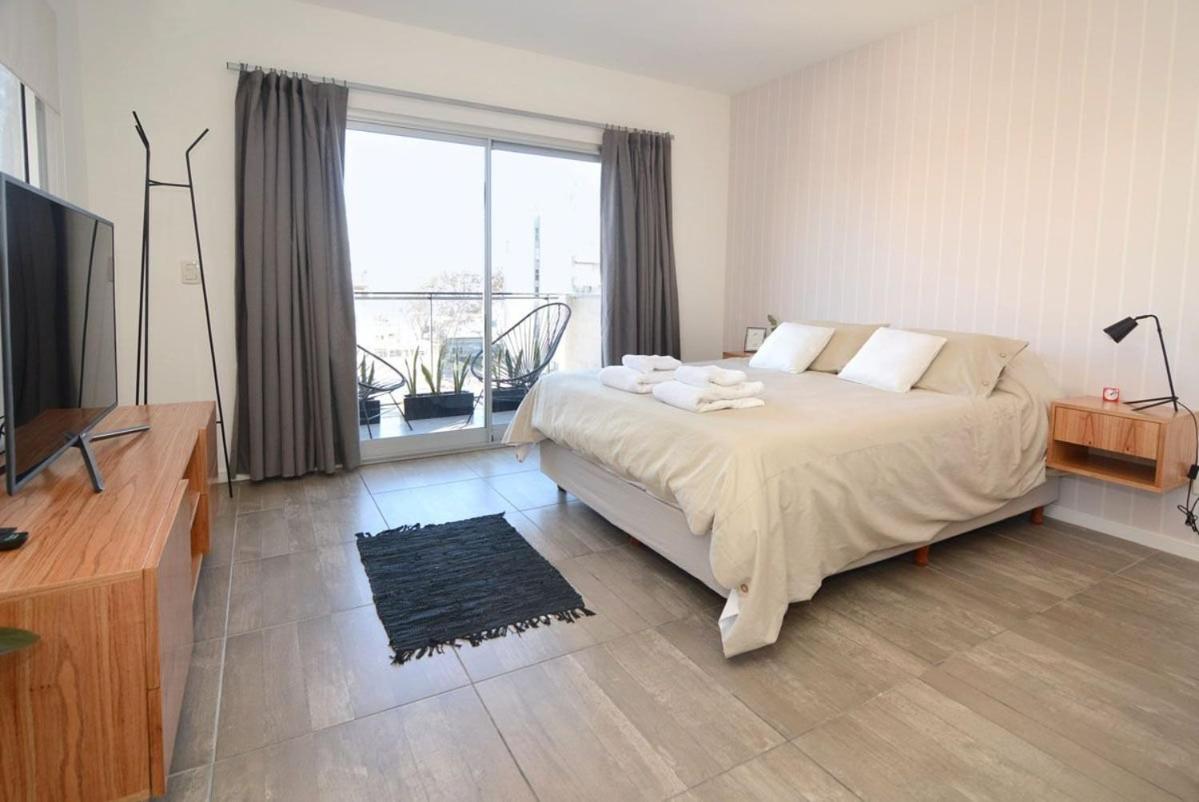 Enjoy VALLANhost @ Studio Soler