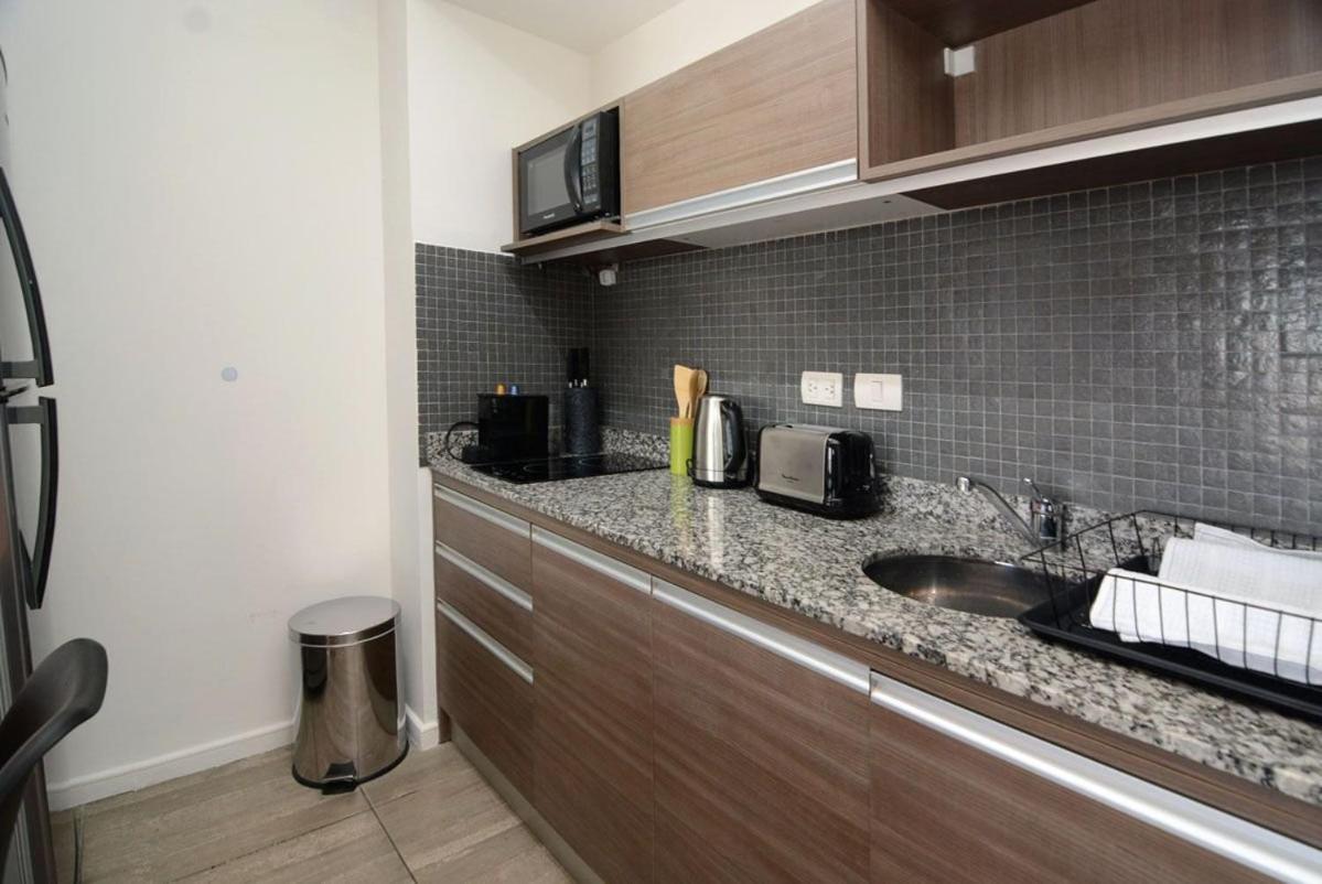 Enjoy VALLANhost @ Studio Soler