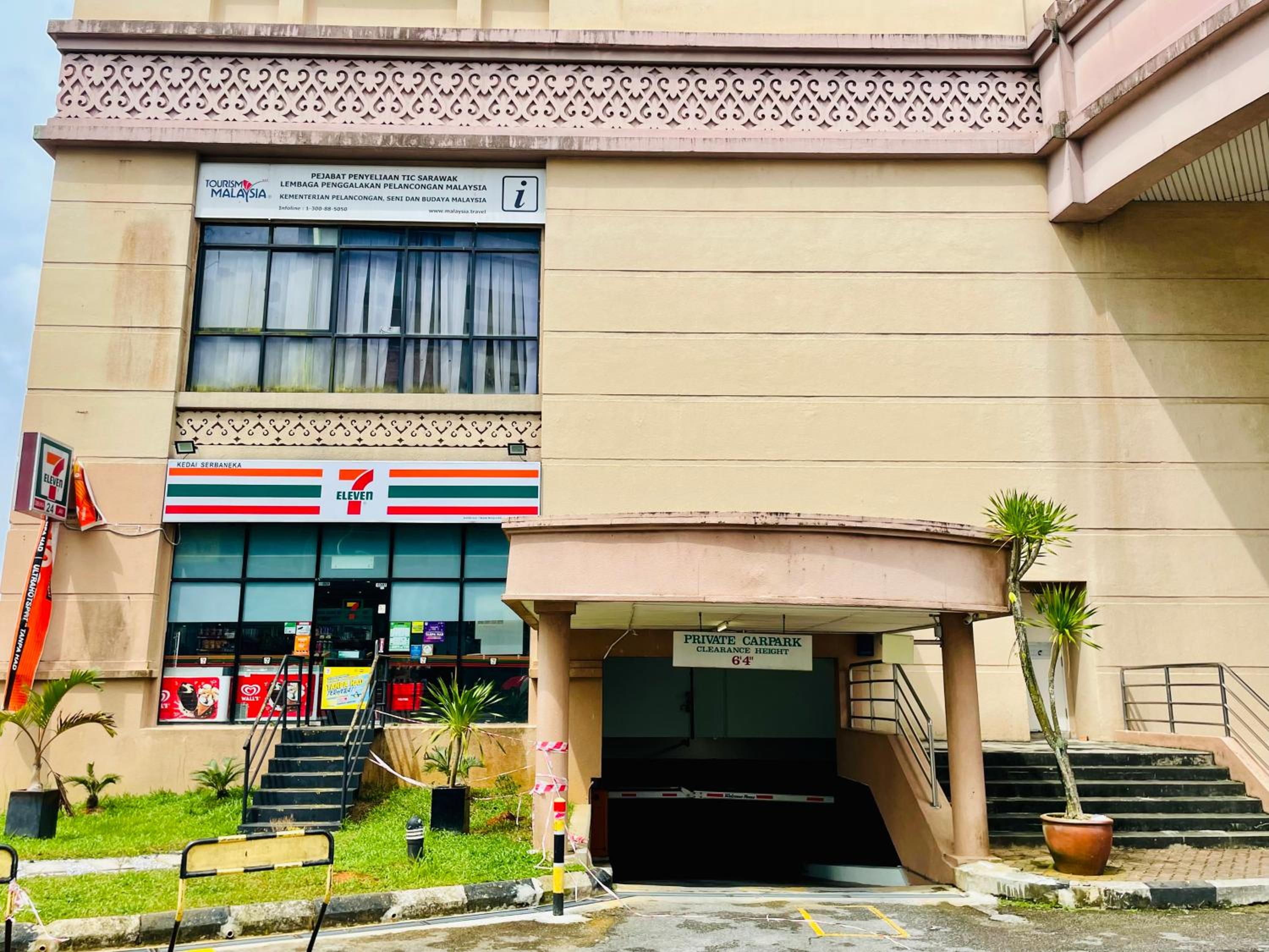 Kuching City Center Riverbank Suites With Marvelous River View photo 7