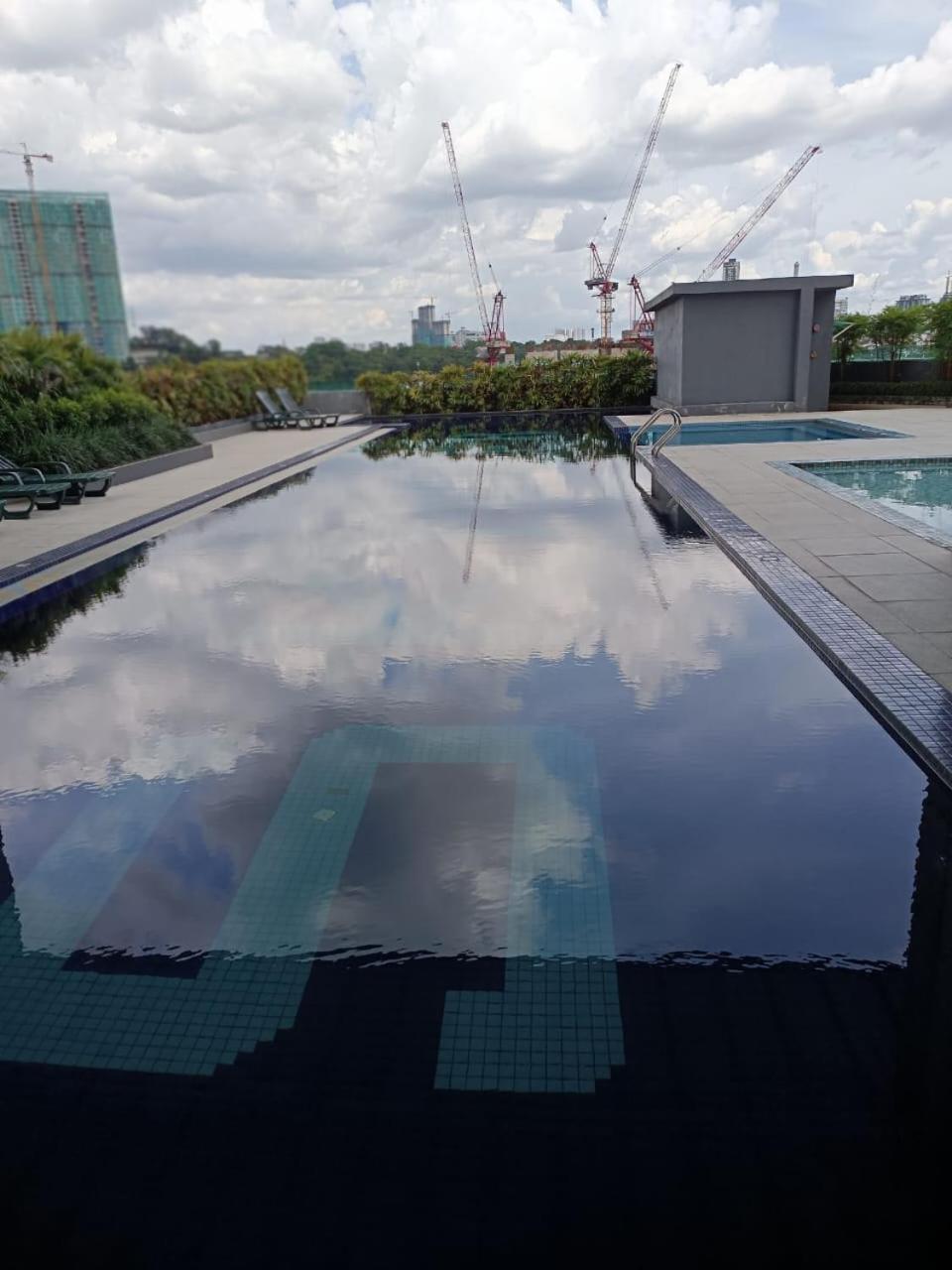 KL2-4pax studio nr KTM&Midvalley