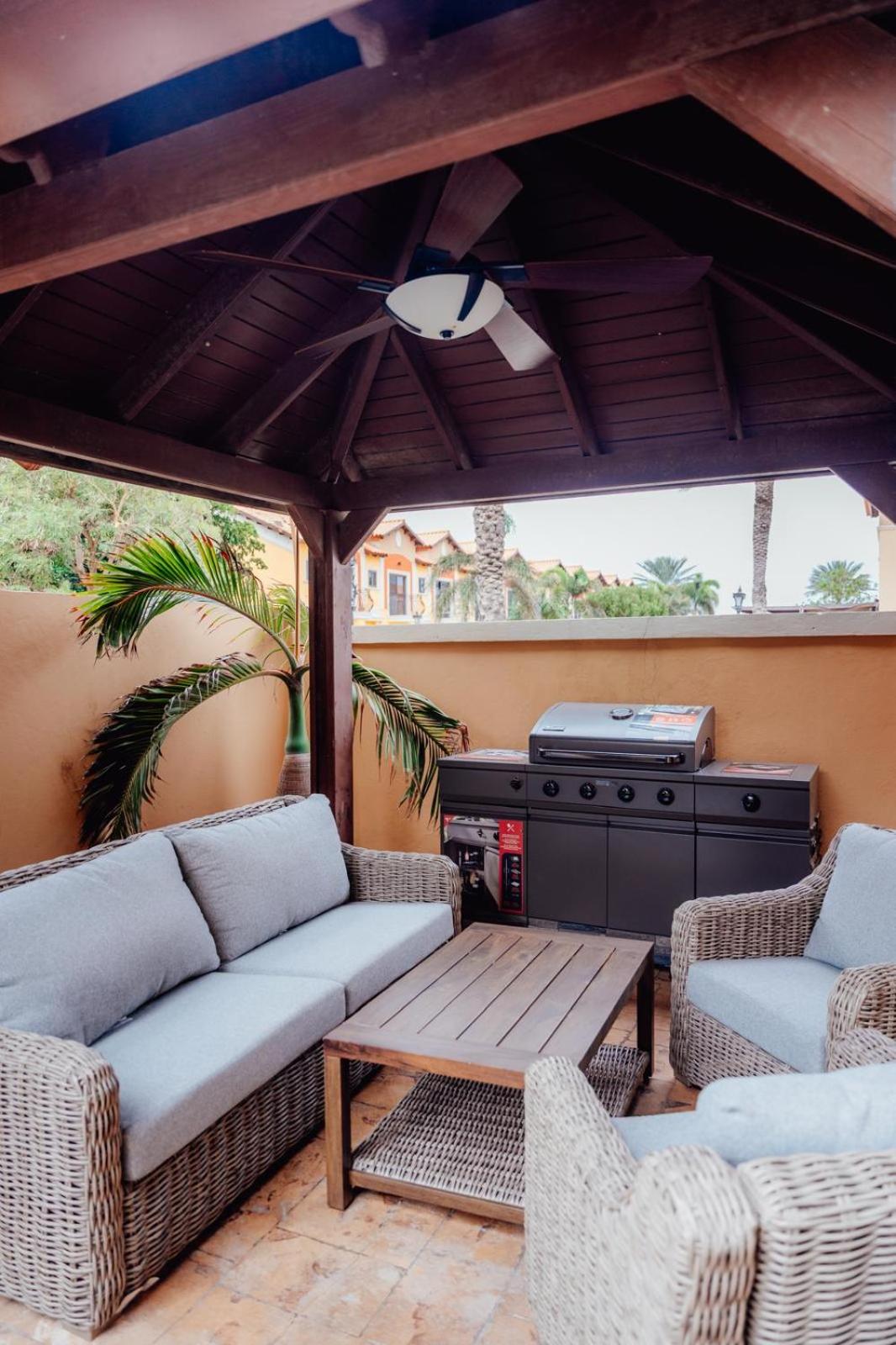 The best house in gold coast 4 bedrooms
