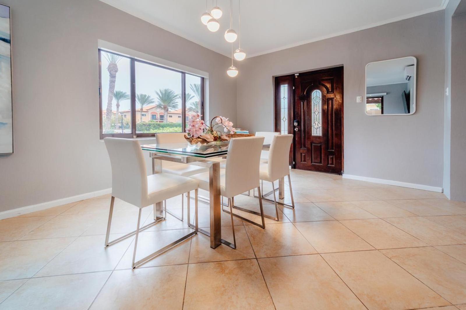 The best house in gold coast 4 bedrooms