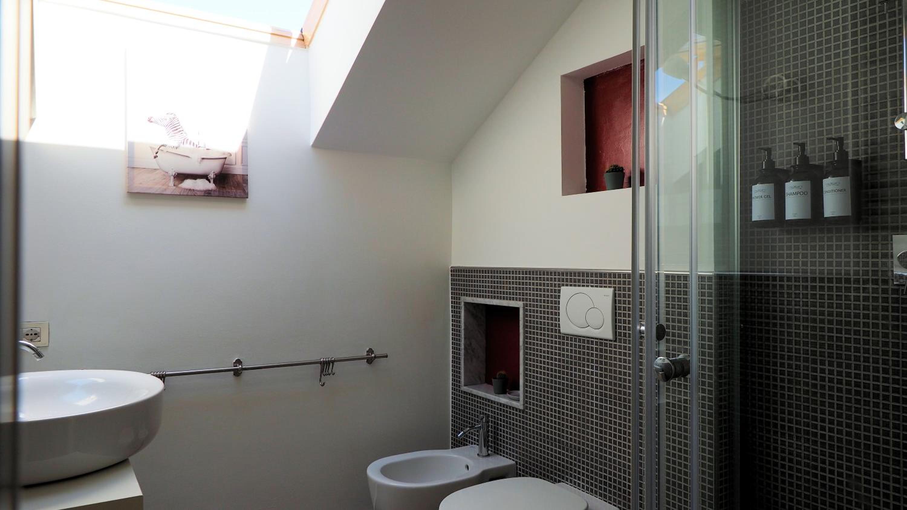 Blu Note Apartment en Turin — bathroom